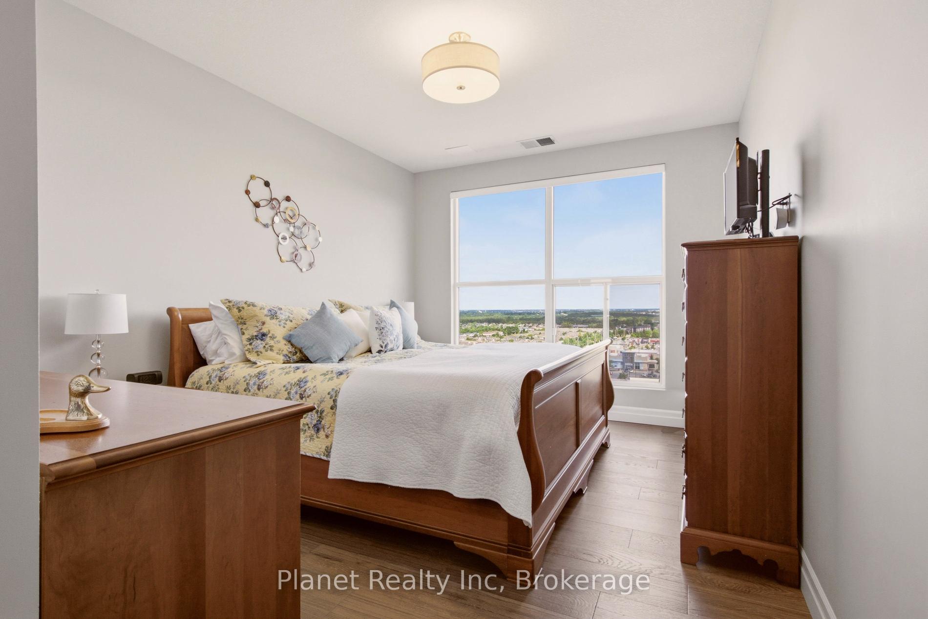 Photo 10 of Unit 910, 1878 Gordon Street, Guelph, Pineridge/Westminster Woods — HOMEH