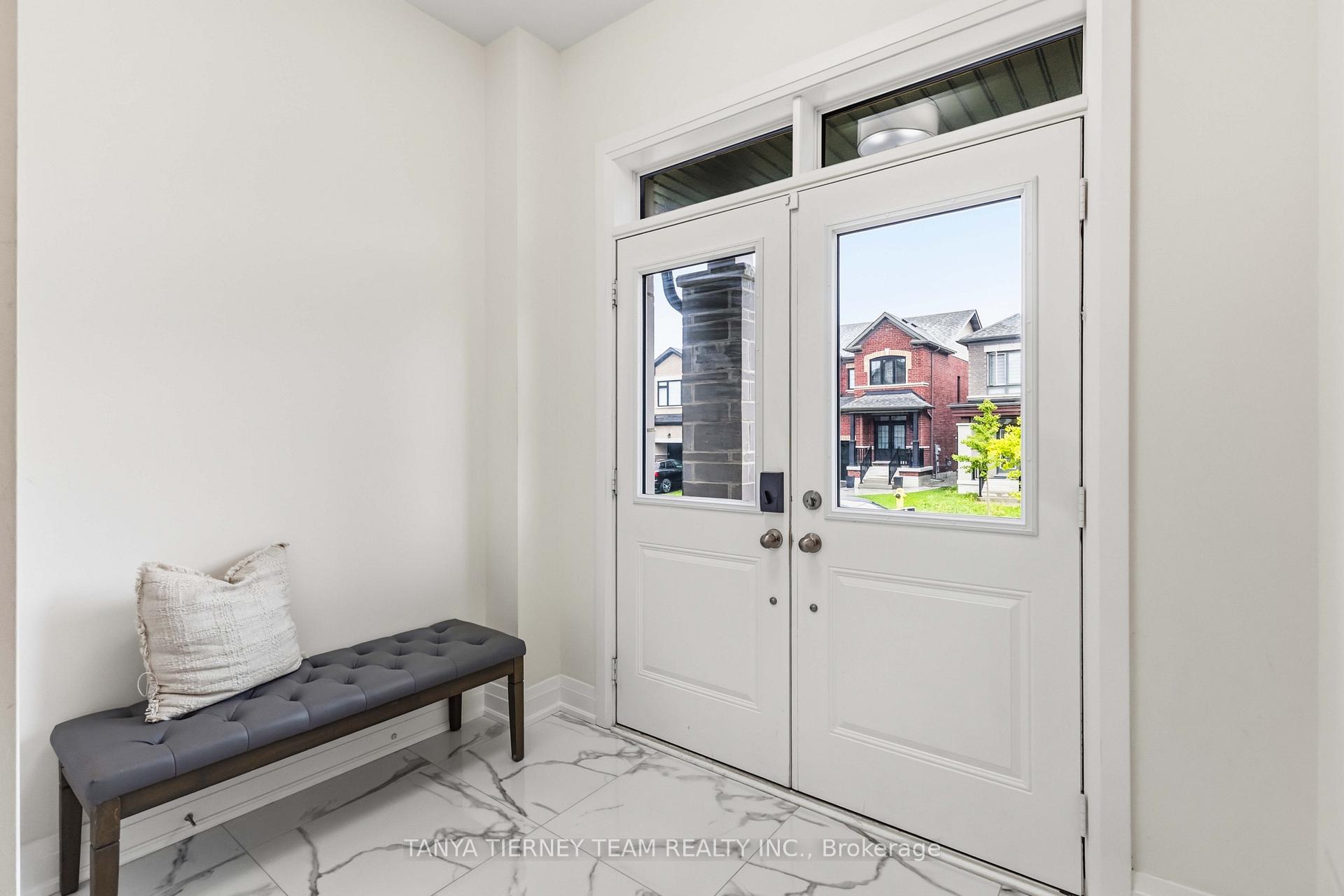 Photo 5 of 29 Vickery Street, Whitby, Rural Whitby — HOMEH