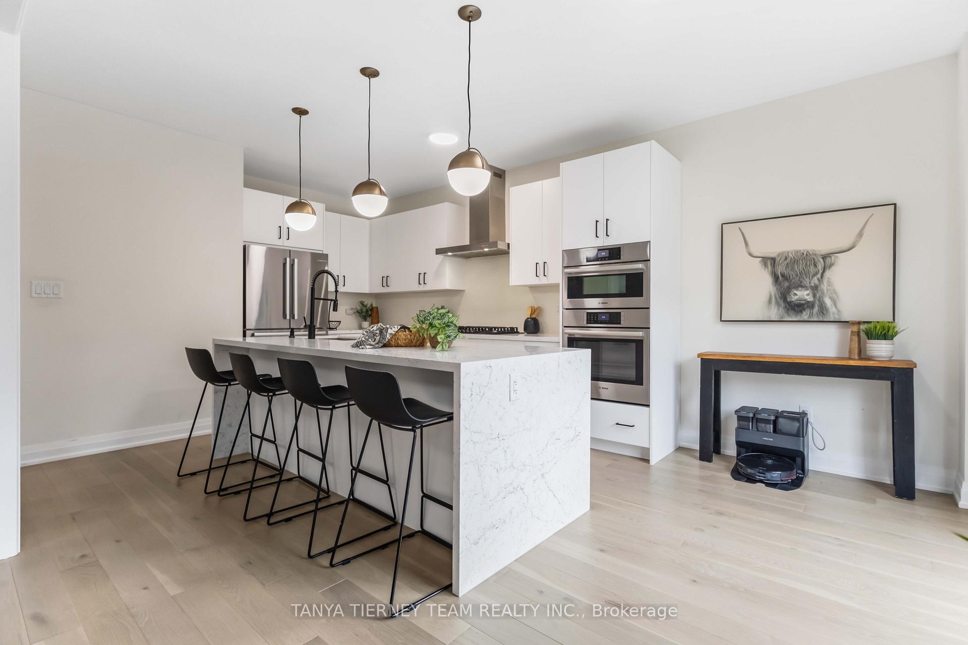 Photo 12 of 29 Vickery Street, Whitby, Rural Whitby — HOMEH