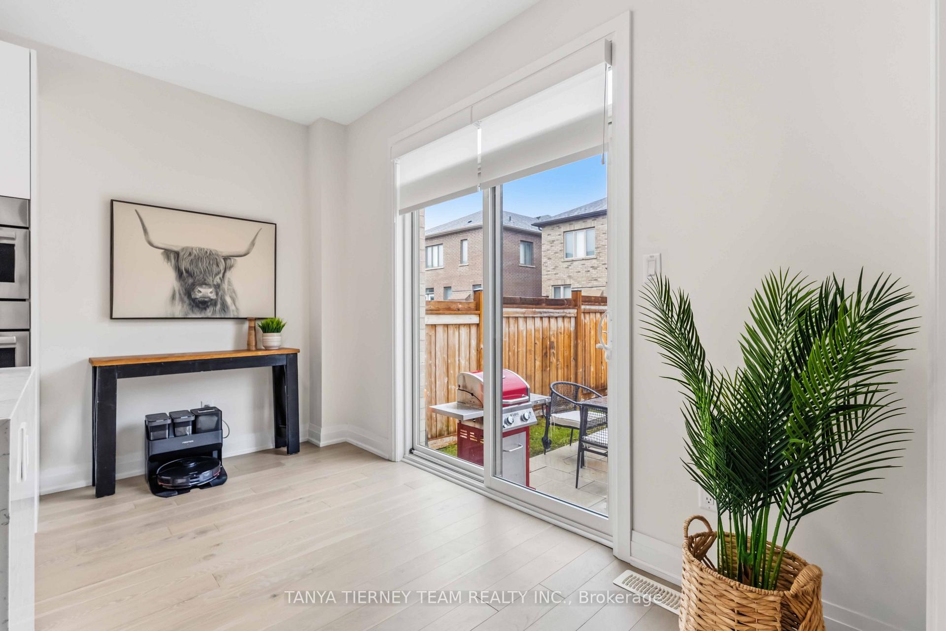 Photo 19 of 29 Vickery Street, Whitby, Rural Whitby — HOMEH