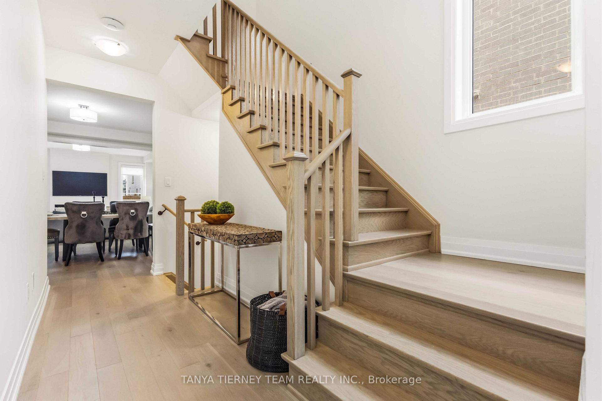 Photo 25 of 29 Vickery Street, Whitby, Rural Whitby — HOMEH