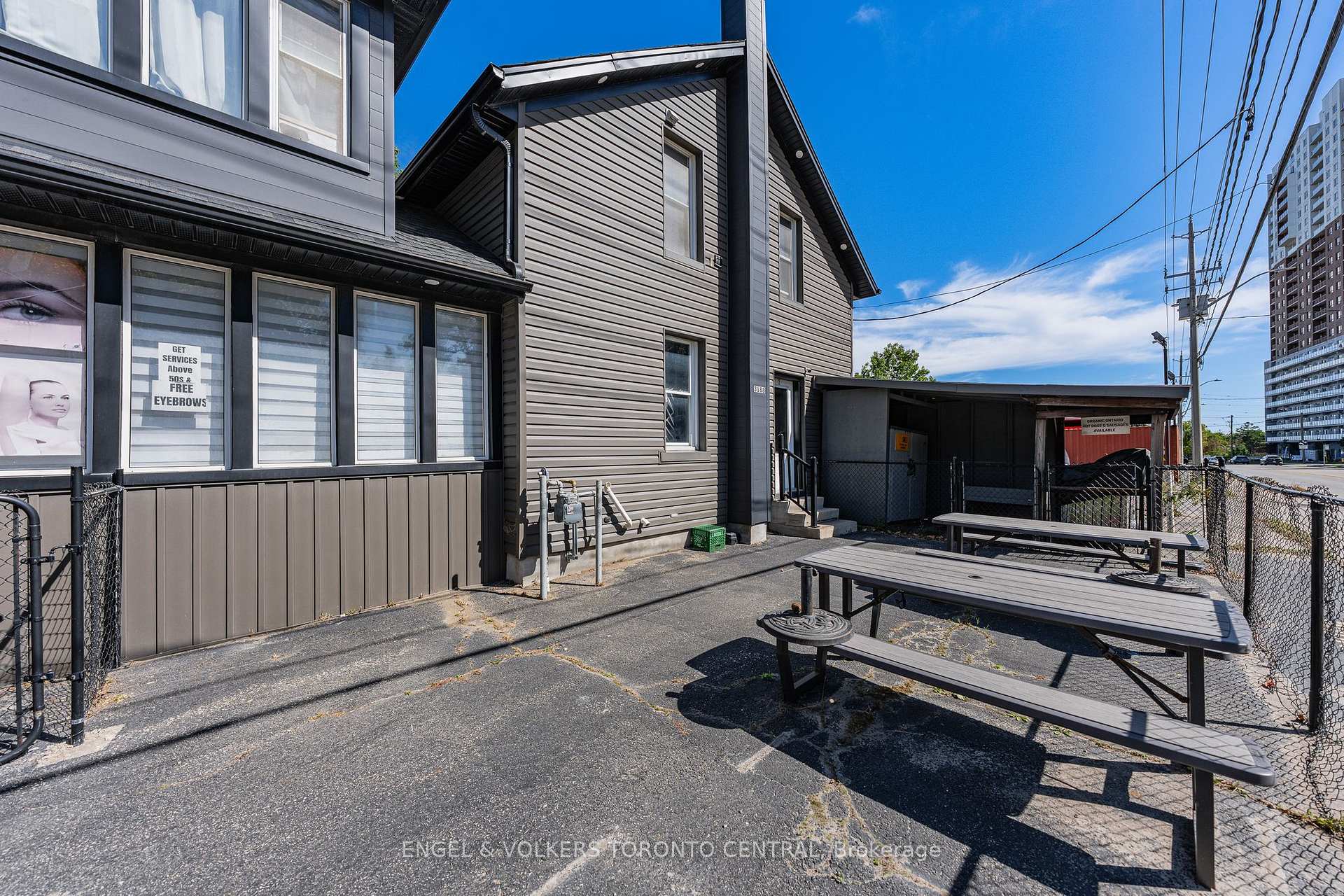 Photo 14 of 3188 King Street E, Kitchener, Chicopee/Freeport — HOMEH