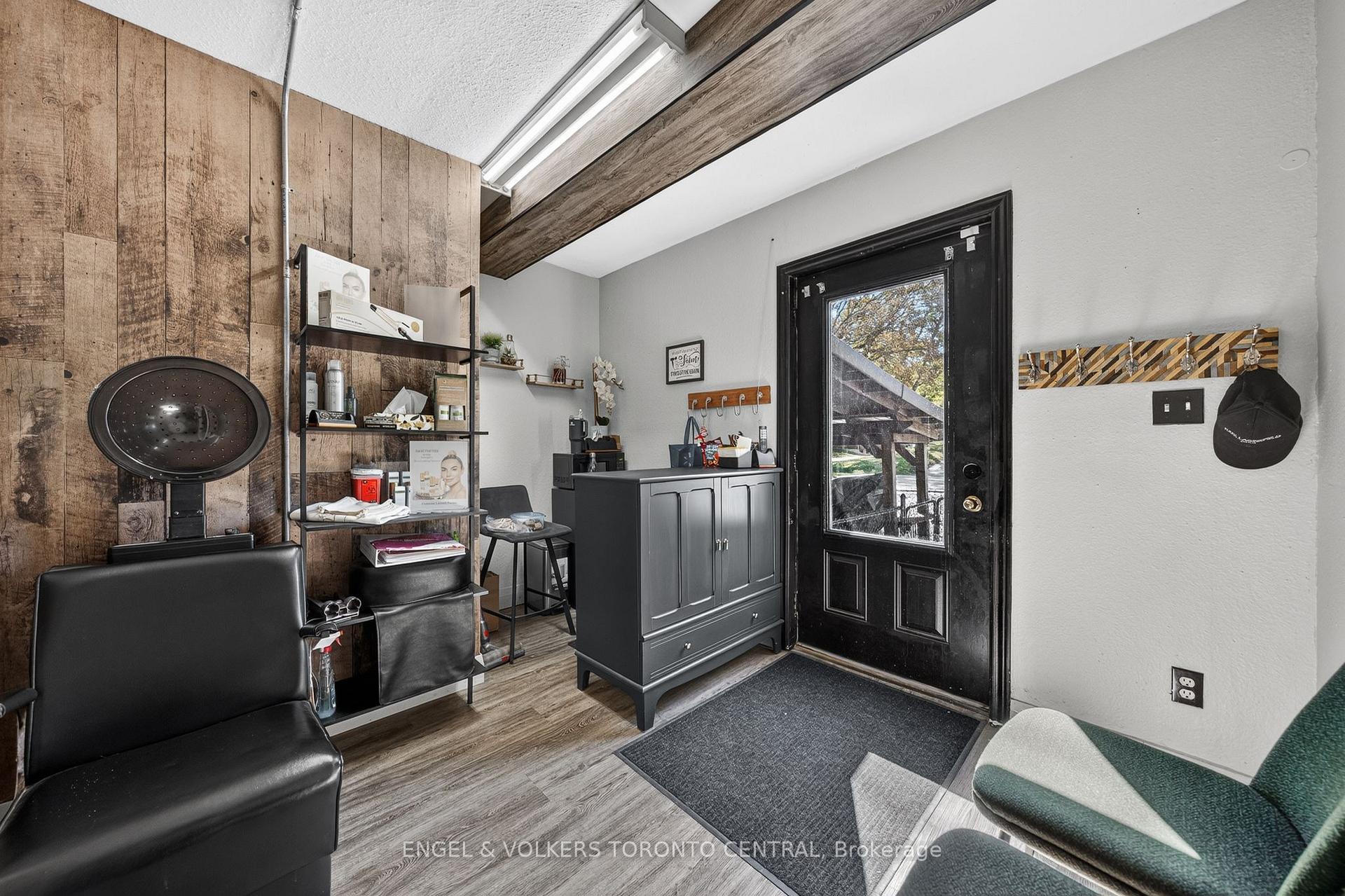 Photo 19 of 3188 King Street E, Kitchener, Chicopee/Freeport — HOMEH