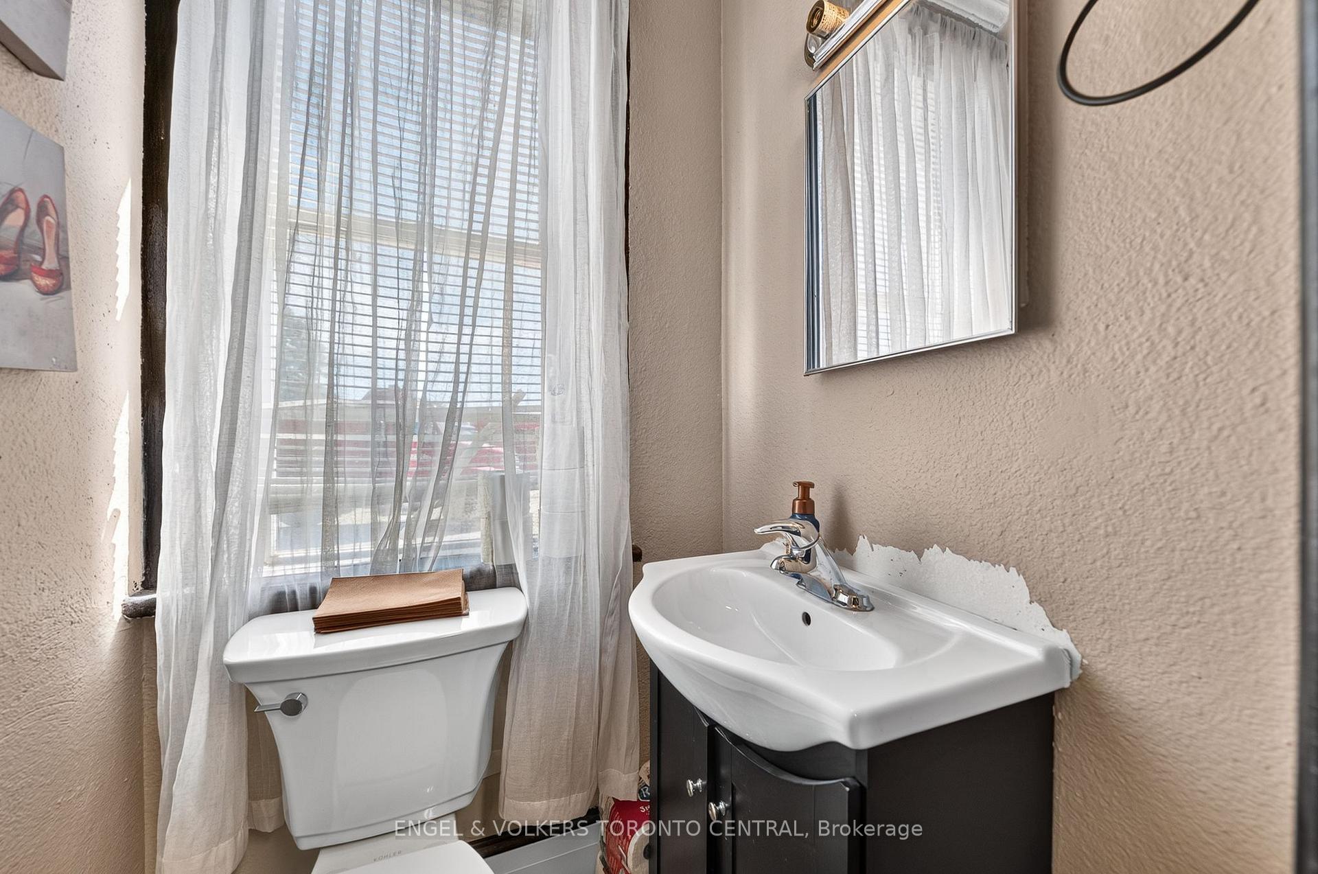Photo 24 of 3188 King Street E, Kitchener, Chicopee/Freeport — HOMEH