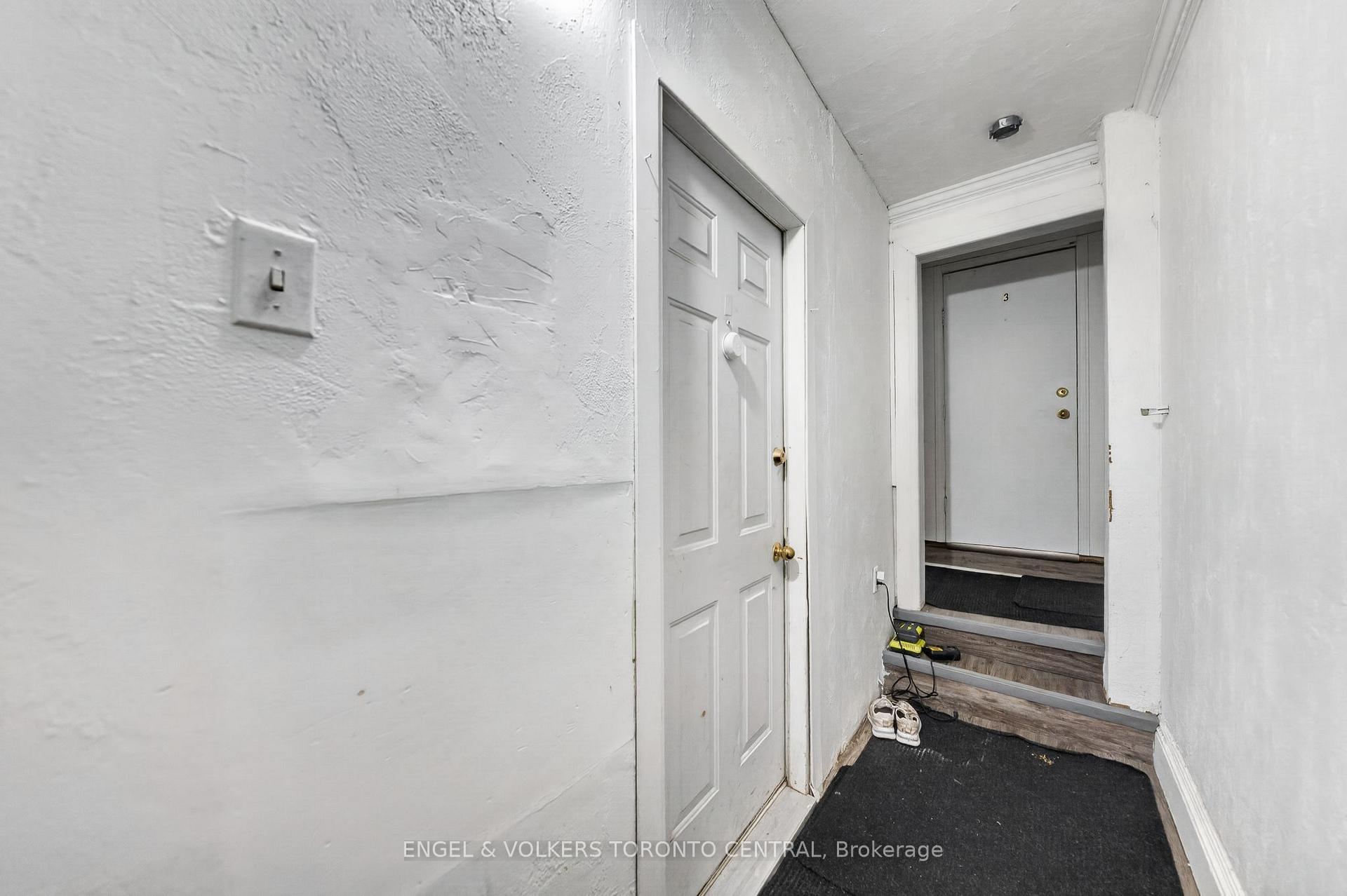 Photo 29 of 3188 King Street E, Kitchener, Chicopee/Freeport — HOMEH