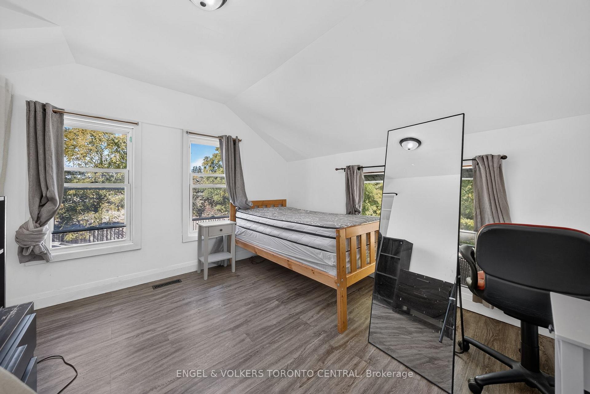 Photo 36 of 3188 King Street E, Kitchener, Chicopee/Freeport — HOMEH