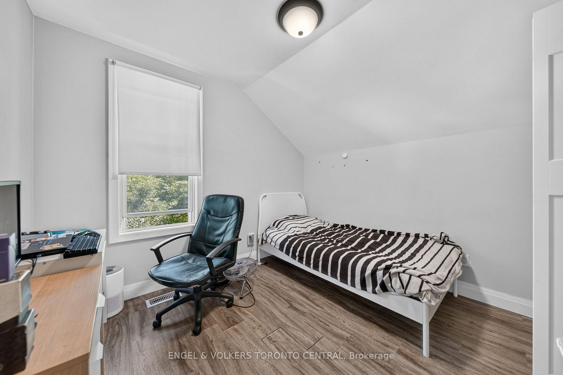 Photo 38 of 3188 King Street E, Kitchener, Chicopee/Freeport — HOMEH