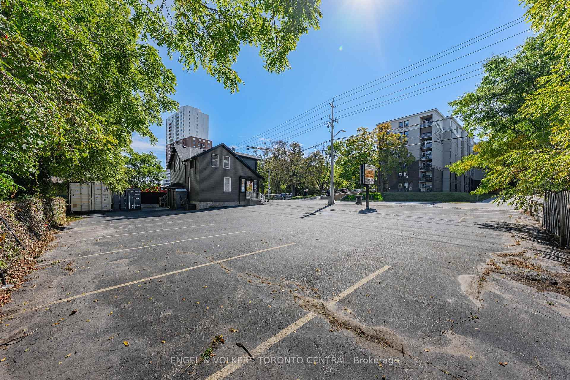 Photo 47 of 3188 King Street E, Kitchener, Chicopee/Freeport — HOMEH
