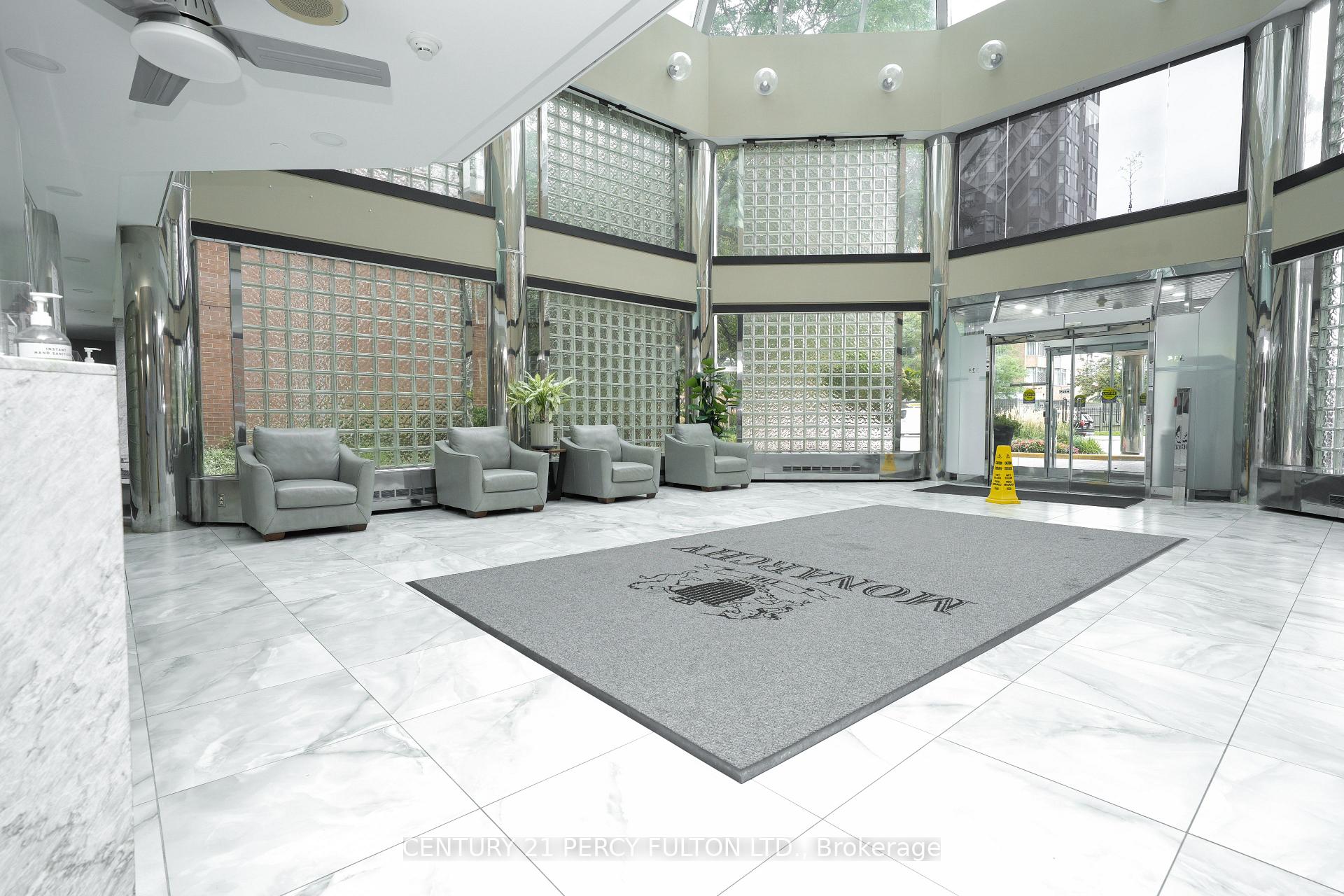 Photo 11 of Unit 508, 325 Webb Drive, Mississauga, City Centre — HOMEH