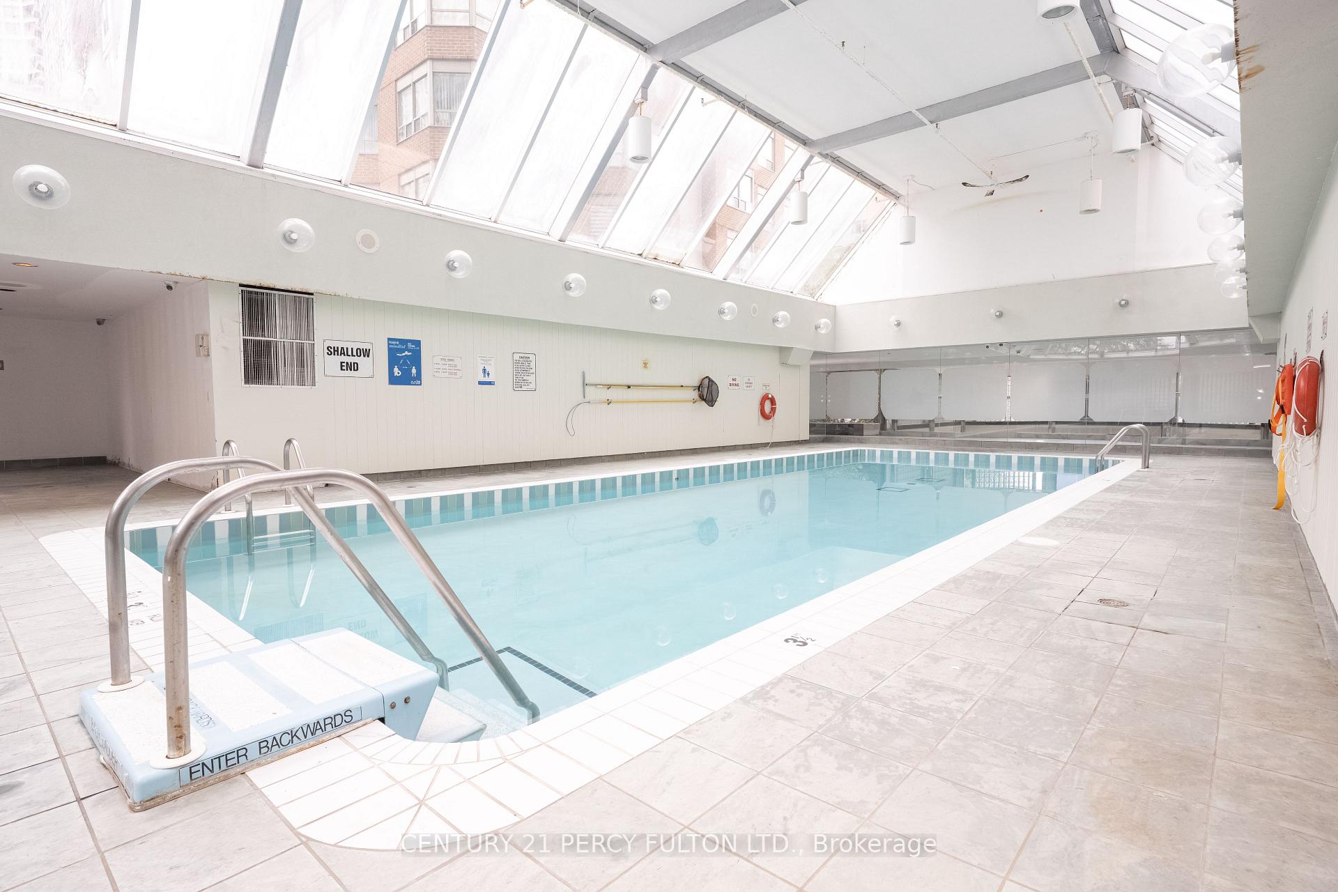 Photo 12 of Unit 508, 325 Webb Drive, Mississauga, City Centre — HOMEH