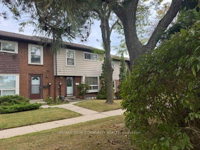 Photo 2 of 12 Jacques Lane, Ajax, South East — HOMEH