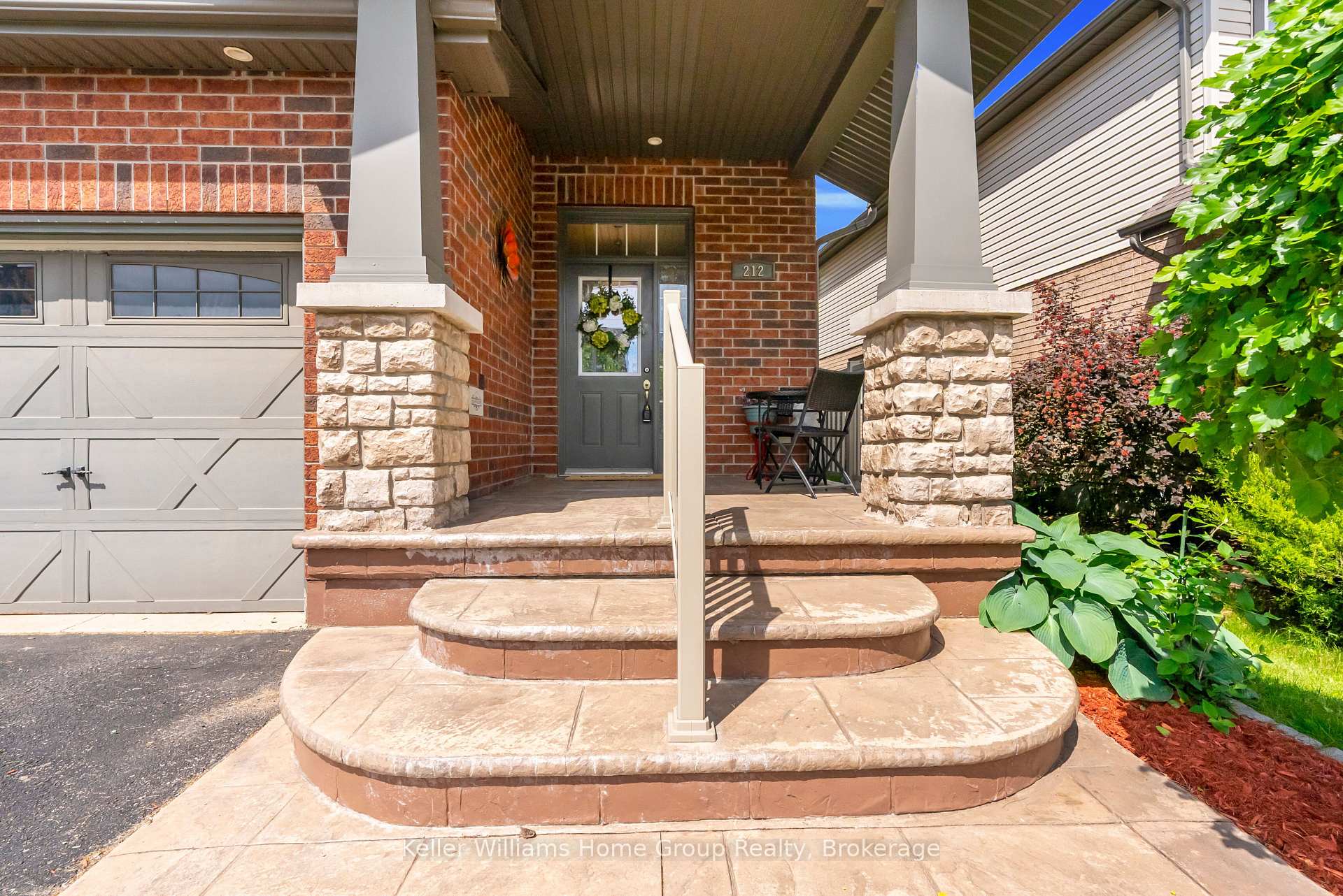 Photo 9 of 212 Goodwin Drive, Guelph, Pineridge/Westminster Woods — HOMEH