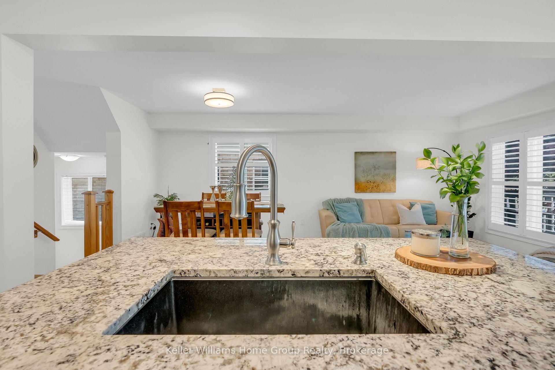 Photo 23 of 212 Goodwin Drive, Guelph, Pineridge/Westminster Woods — HOMEH