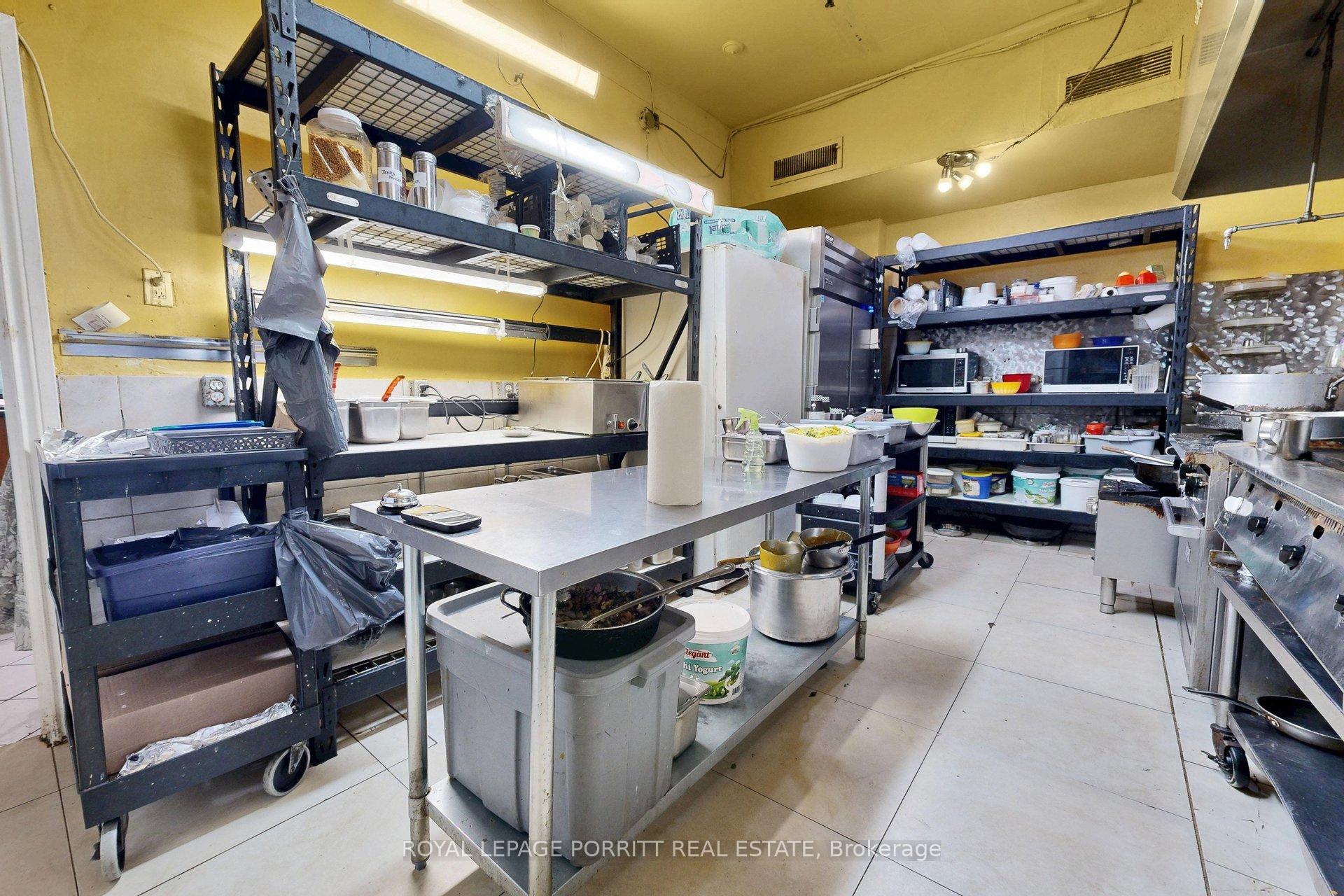 Photo 12 of 2633 Eglinton Avenue E, Scarborough, Kennedy Park — HOMEH