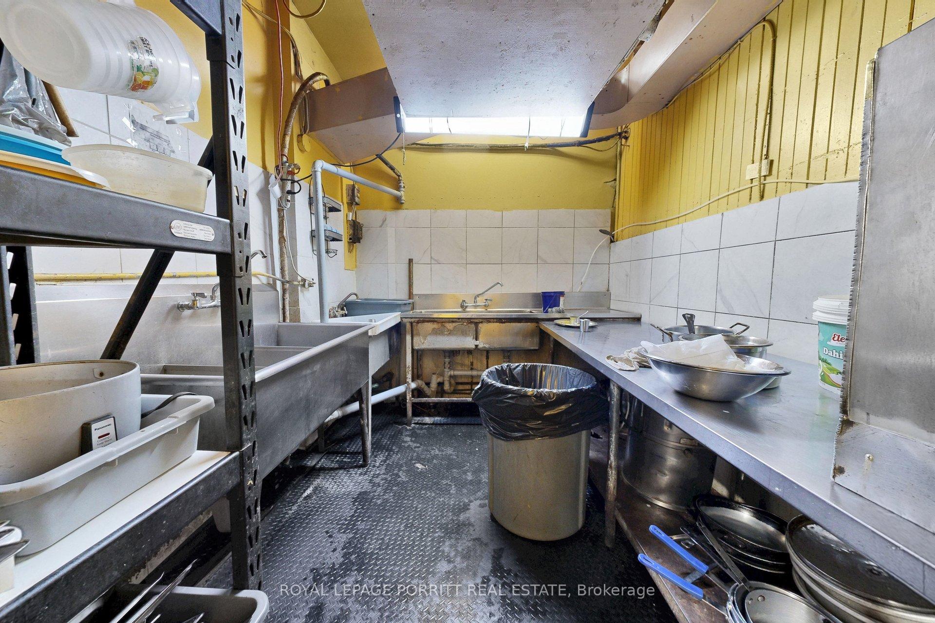 Photo 16 of 2633 Eglinton Avenue E, Scarborough, Kennedy Park — HOMEH