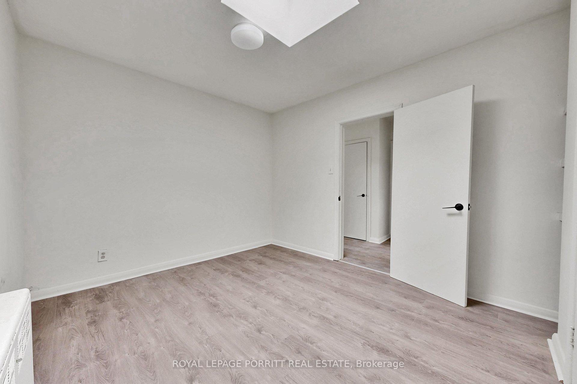 Photo 20 of 2633 Eglinton Avenue E, Scarborough, Kennedy Park — HOMEH