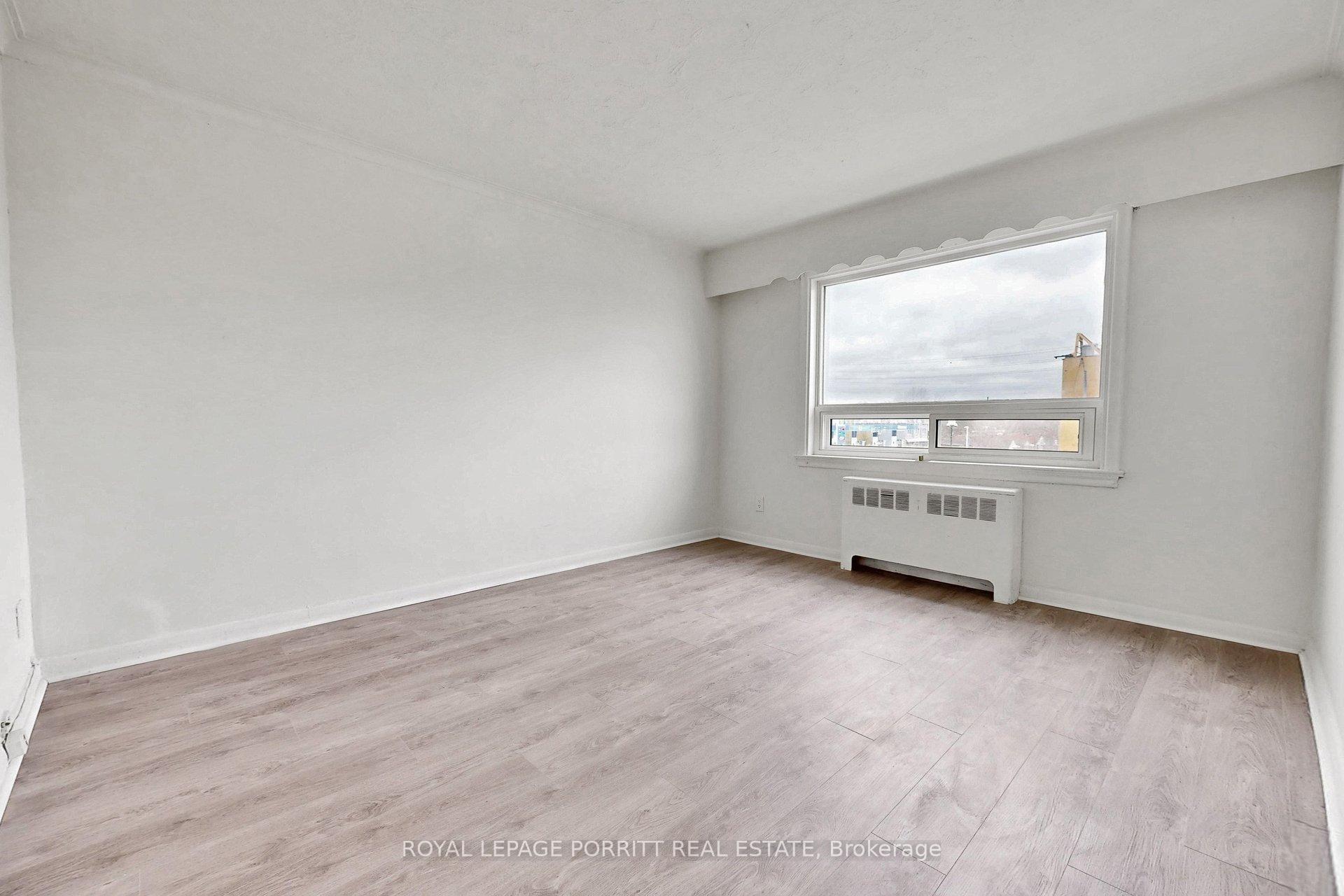 Photo 21 of 2633 Eglinton Avenue E, Scarborough, Kennedy Park — HOMEH