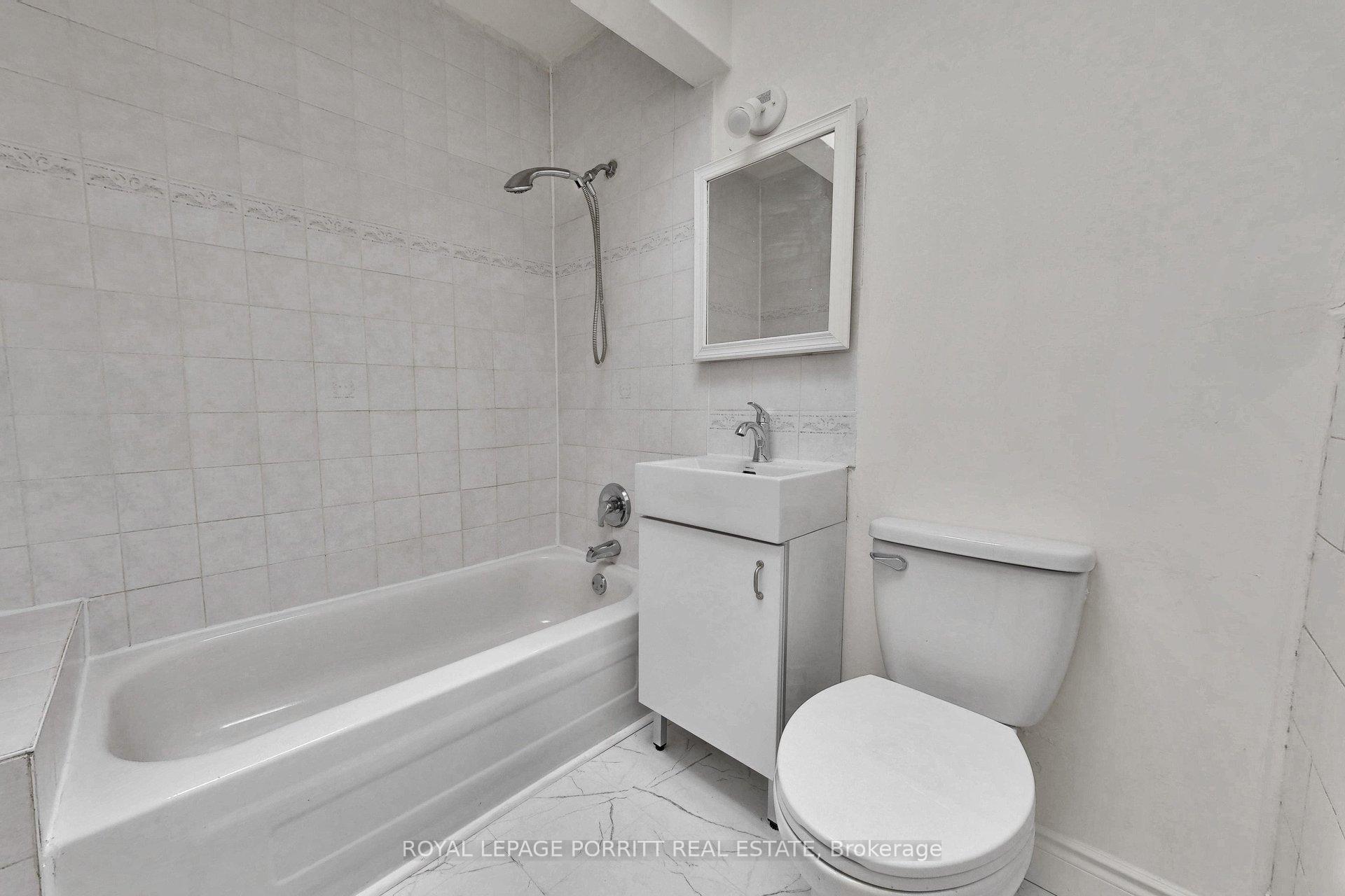 Photo 26 of 2633 Eglinton Avenue E, Scarborough, Kennedy Park — HOMEH