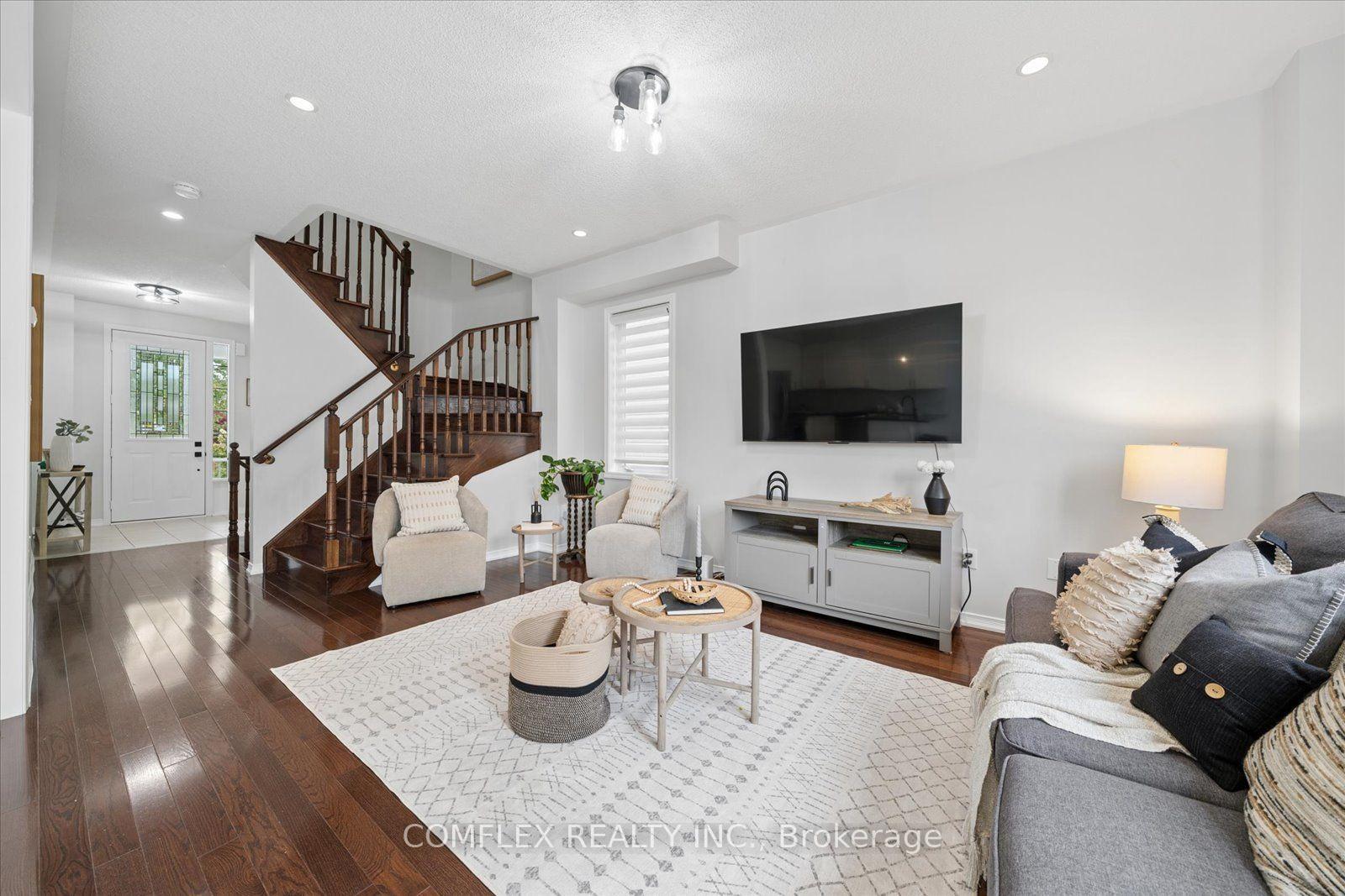 Photo 9 of 59 Hodnett Crescent, Clarington, Newcastle — HOMEH