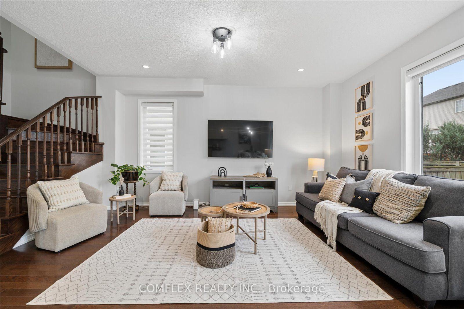 Photo 10 of 59 Hodnett Crescent, Clarington, Newcastle — HOMEH