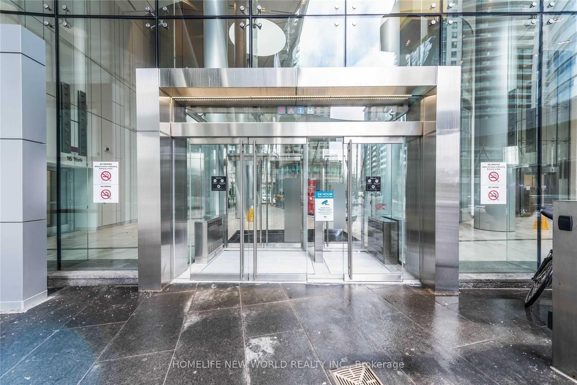 Photo 4 of Unit 5709, 14 York Street, Toronto, Waterfront Communities — HOMEH