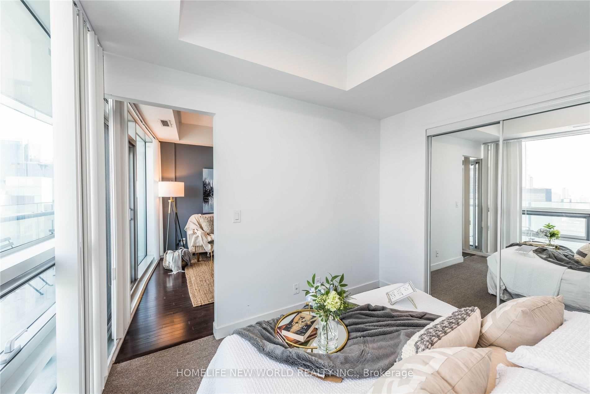 Photo 21 of Unit 5709, 14 York Street, Toronto, Waterfront Communities — HOMEH