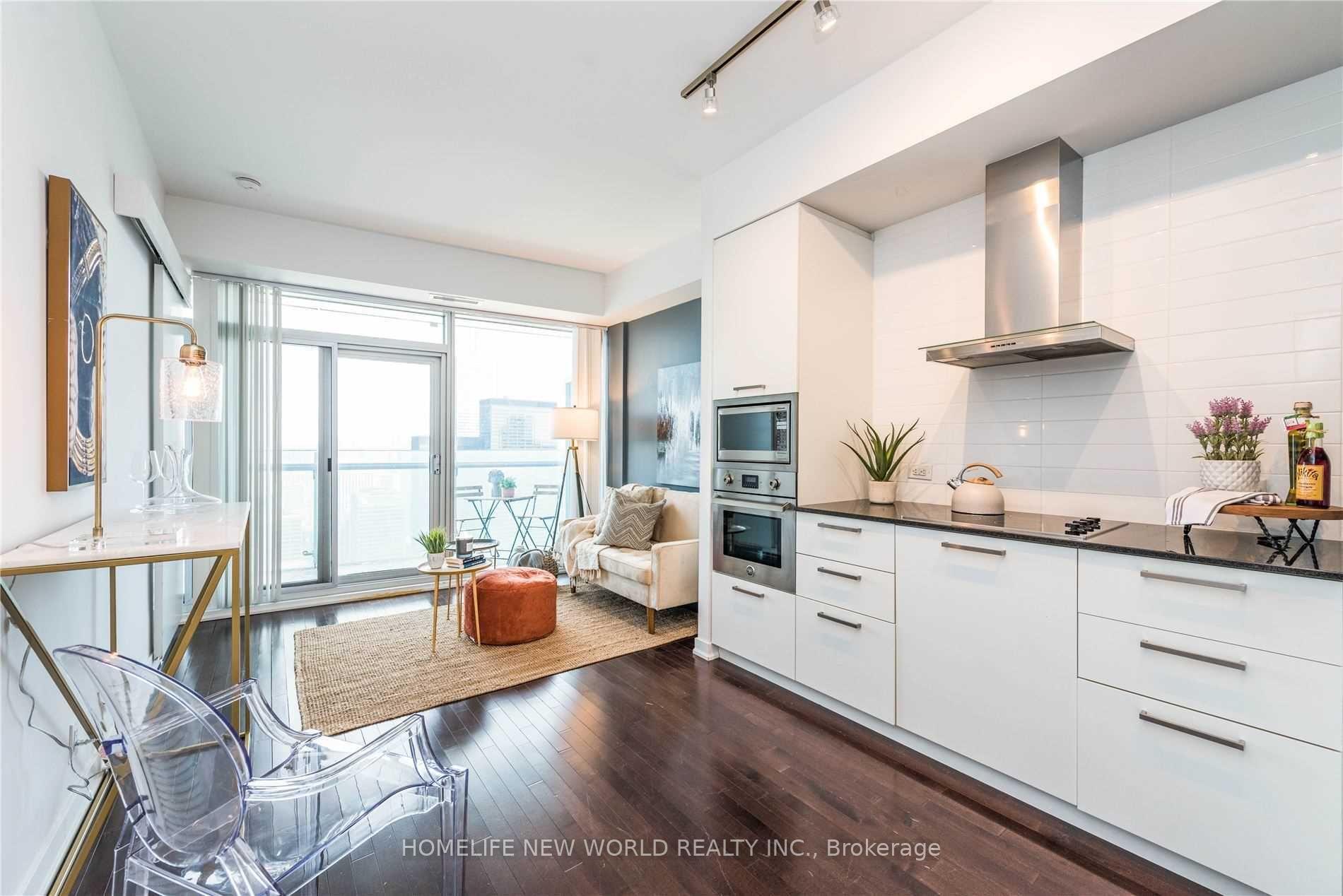 Photo 25 of Unit 5709, 14 York Street, Toronto, Waterfront Communities — HOMEH