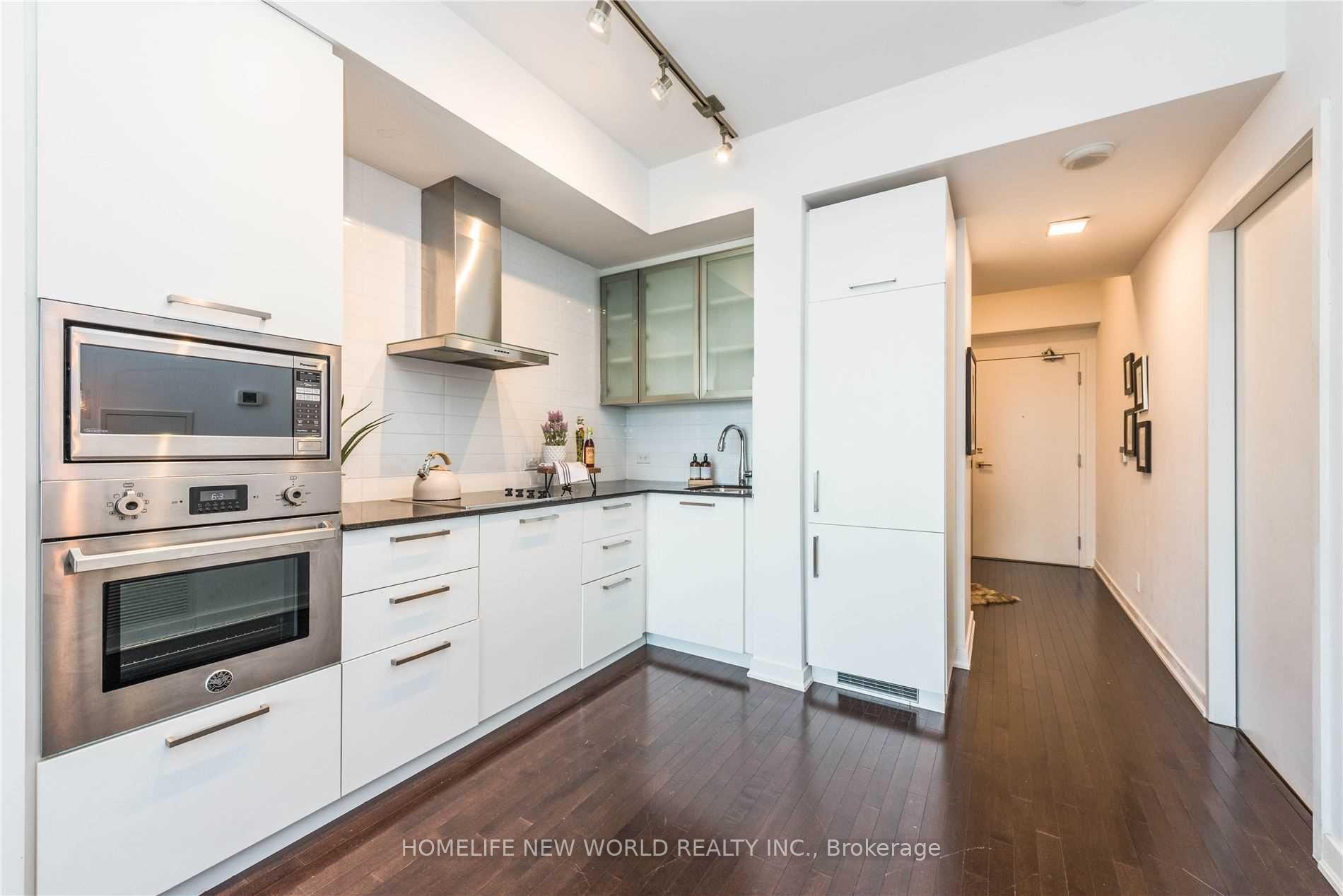 Photo 26 of Unit 5709, 14 York Street, Toronto, Waterfront Communities — HOMEH