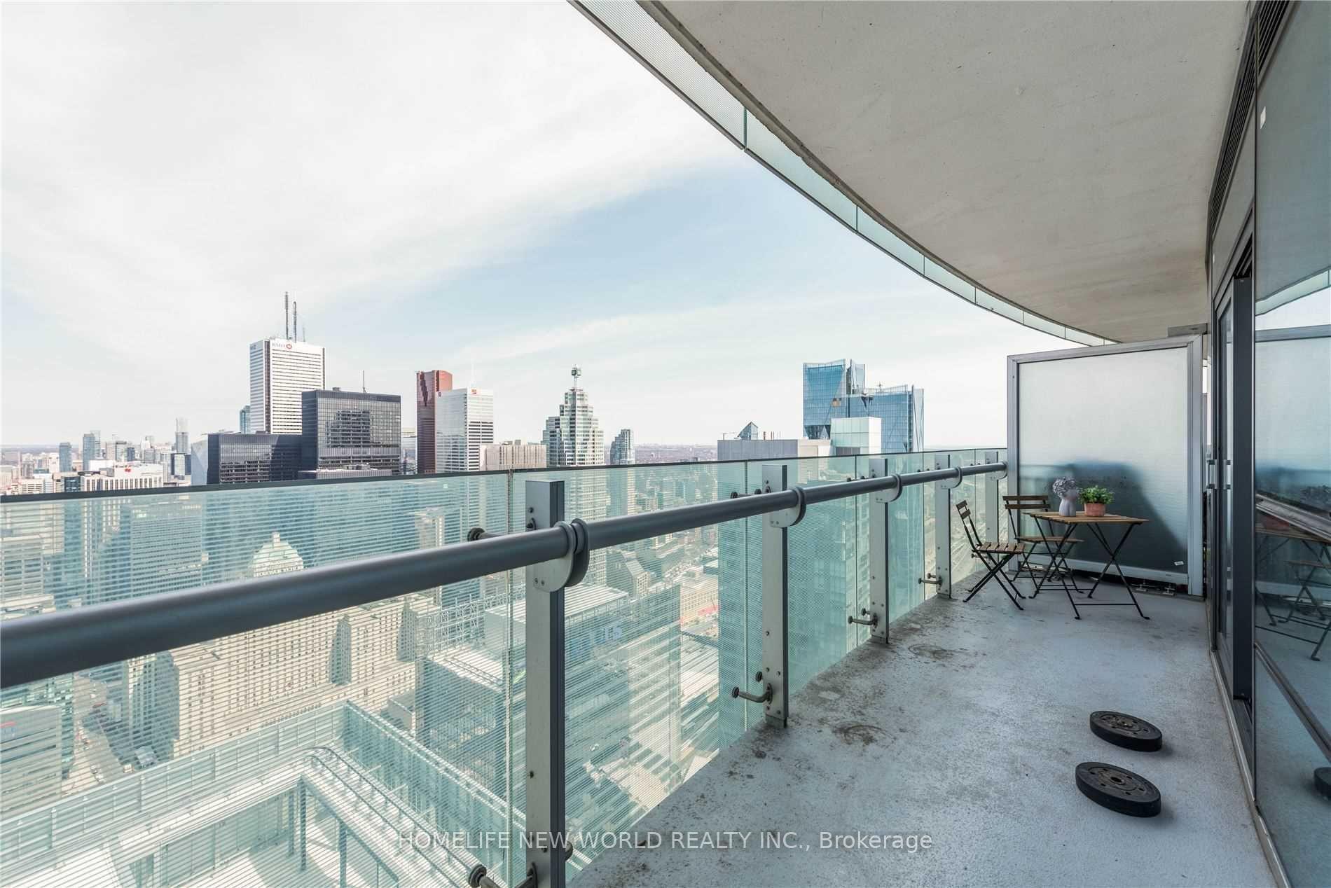 Photo 31 of Unit 5709, 14 York Street, Toronto, Waterfront Communities — HOMEH