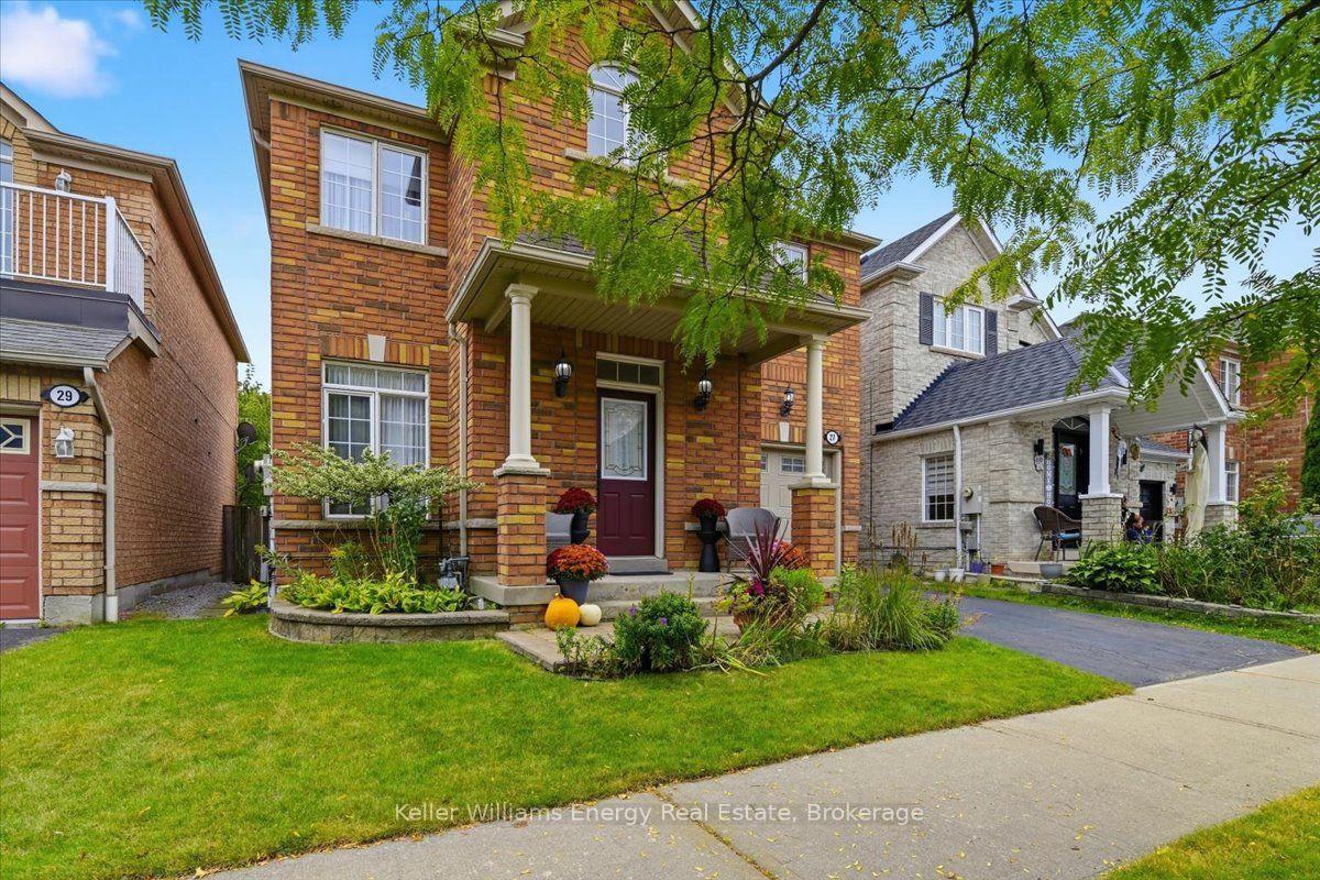 Photo 3 of 27 Dent Street, Ajax, Northwest Ajax — HOMEH