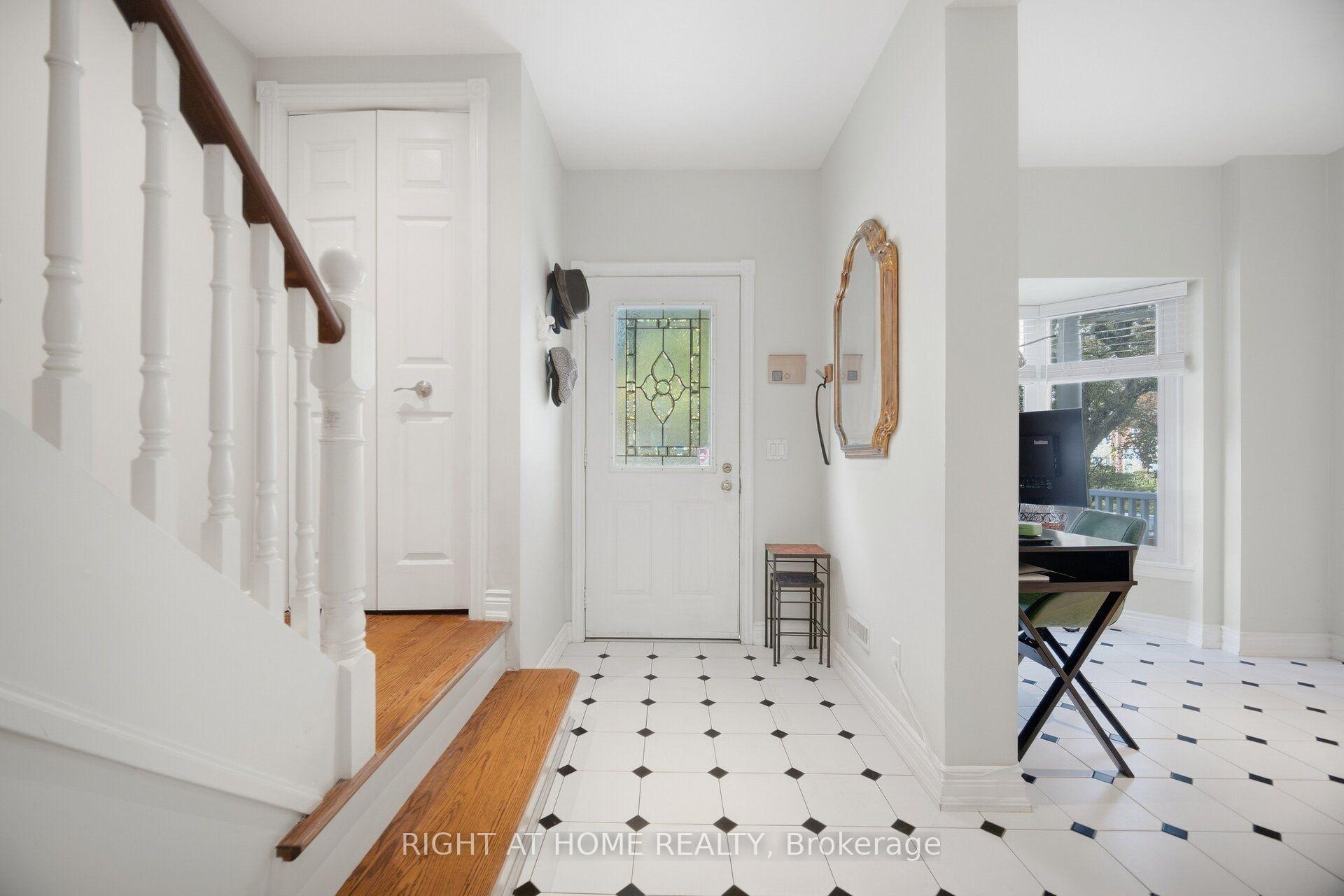 Photo 4 of 219 Broadway Avenue, Toronto, Mount Pleasant East — HOMEH