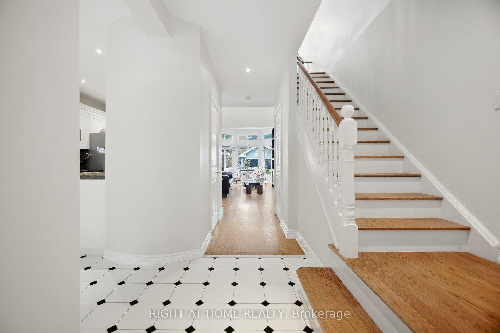 Photo 5 of 219 Broadway Avenue, Toronto, Mount Pleasant East — HOMEH