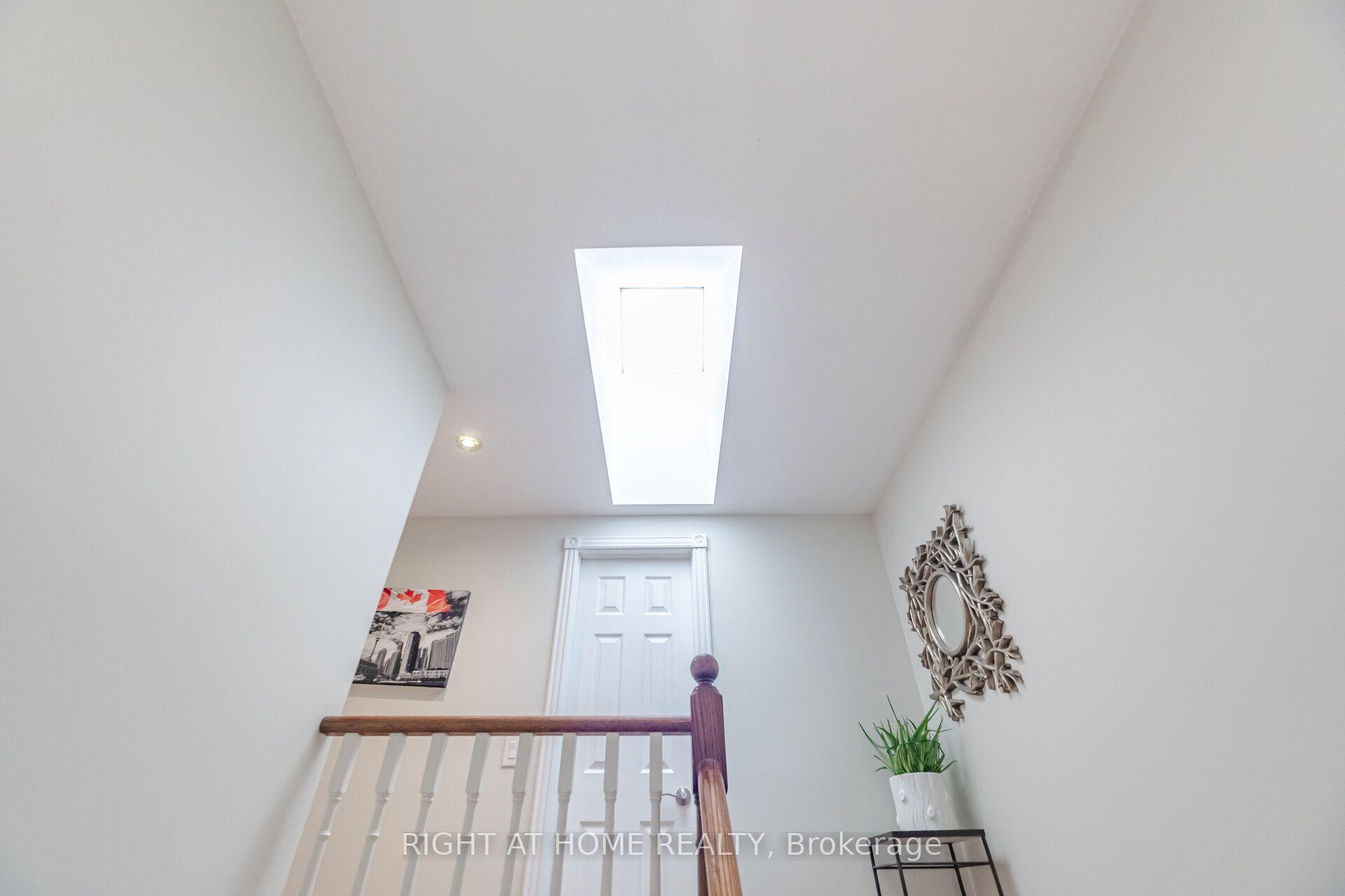 Photo 24 of 219 Broadway Avenue, Toronto, Mount Pleasant East — HOMEH