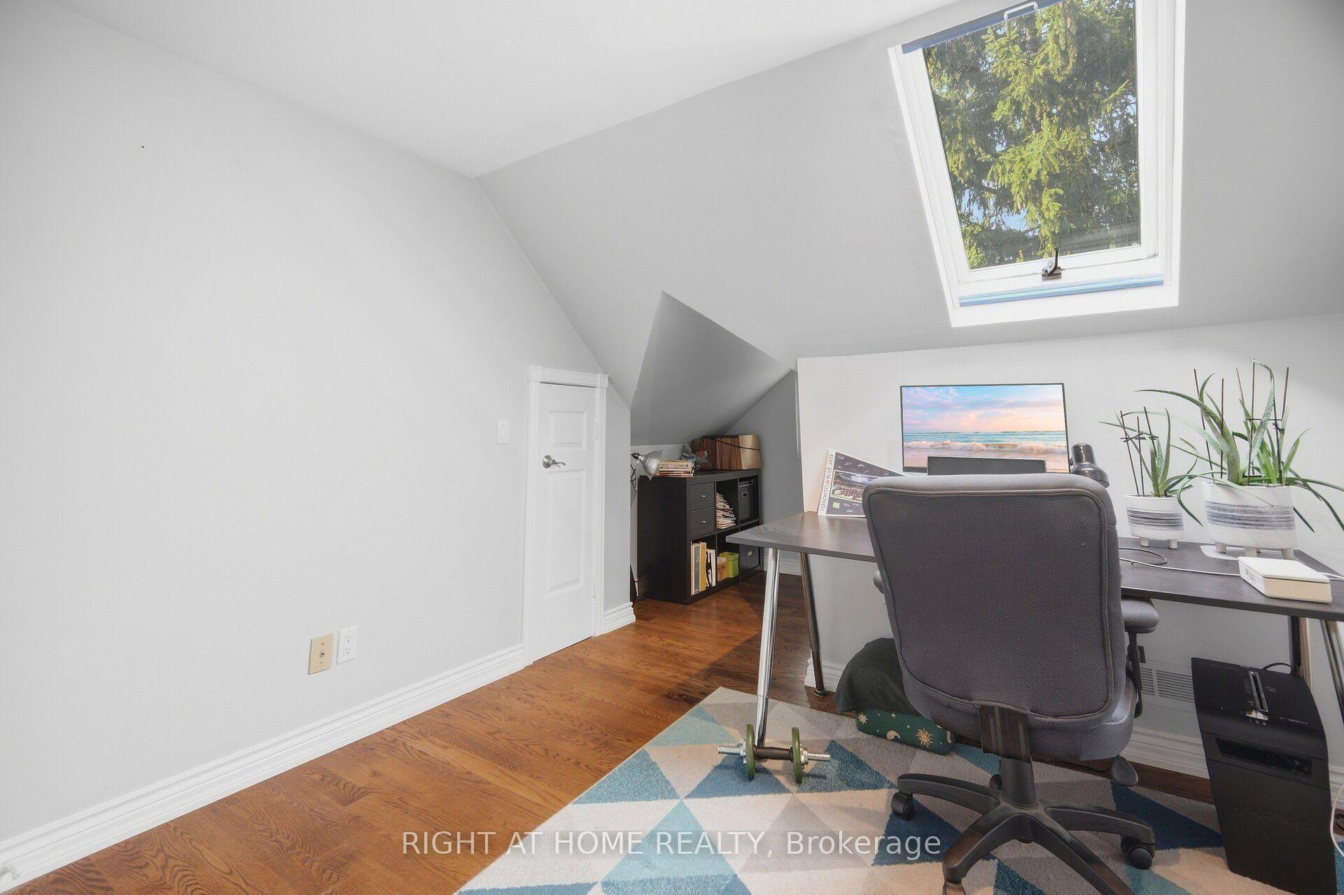 Photo 29 of 219 Broadway Avenue, Toronto, Mount Pleasant East — HOMEH