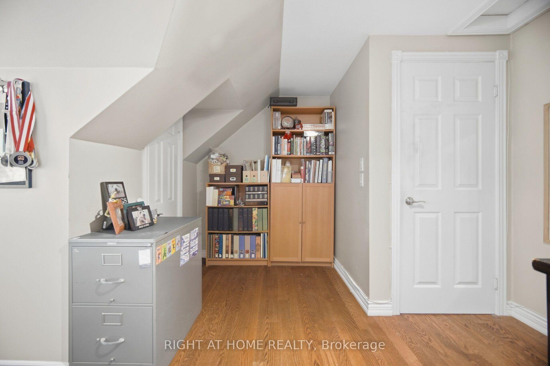 Photo 30 of 219 Broadway Avenue, Toronto, Mount Pleasant East — HOMEH