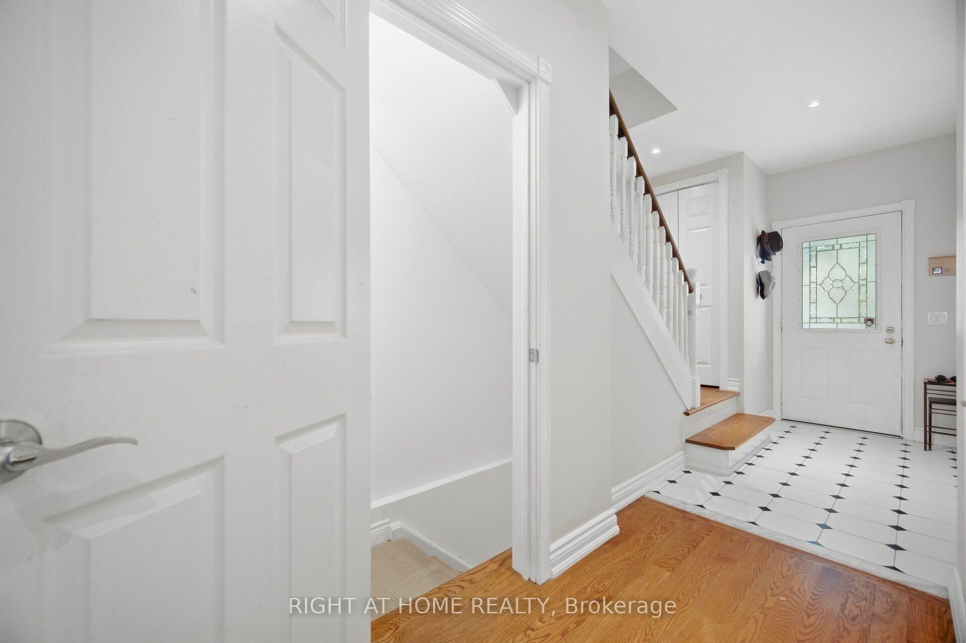 Photo 35 of 219 Broadway Avenue, Toronto, Mount Pleasant East — HOMEH