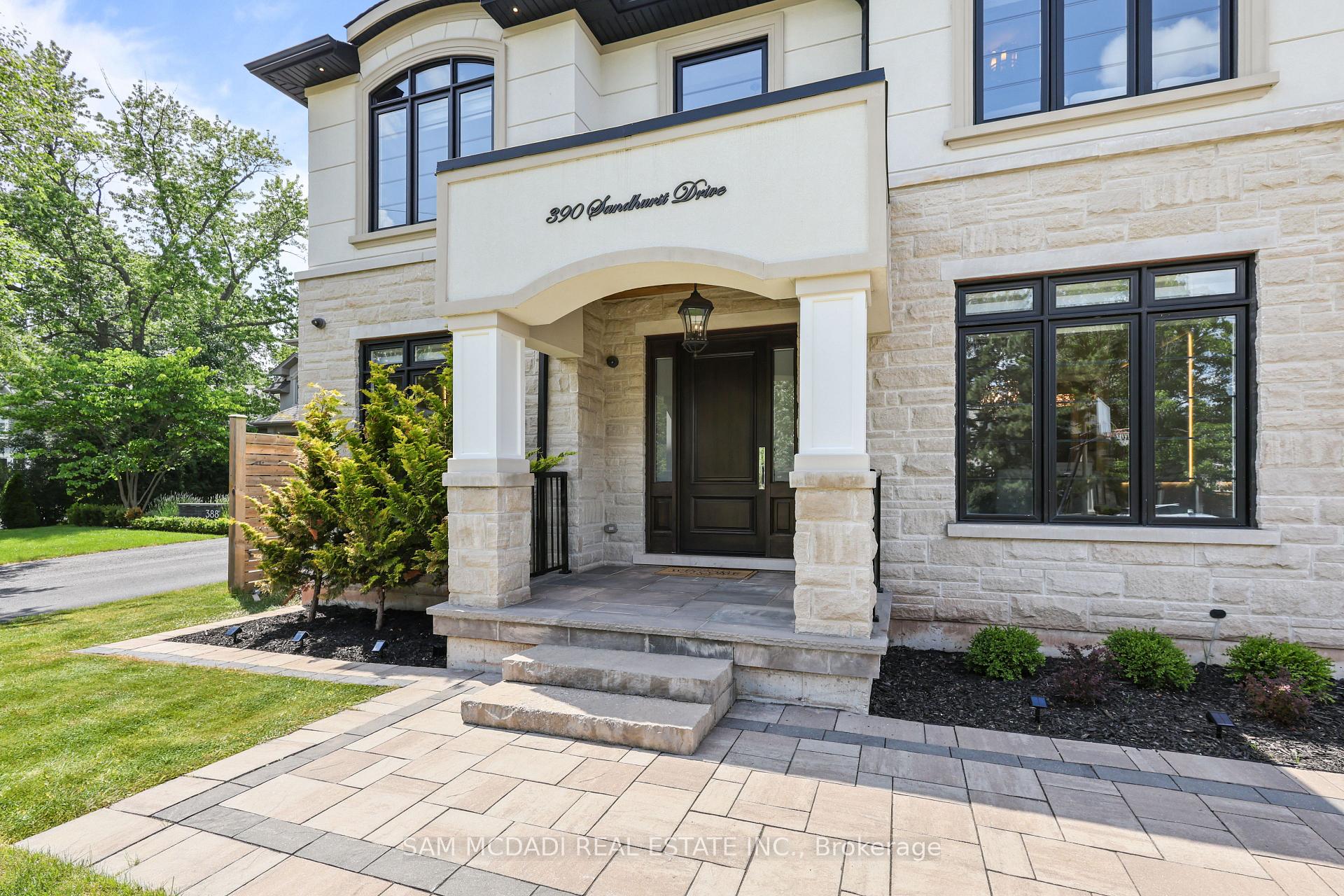 Photo 2 of 390 Sandhurst Drive, Oakville, West — HOMEH
