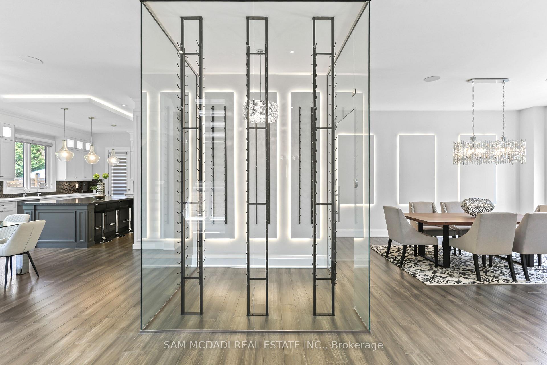Photo 7 of 390 Sandhurst Drive, Oakville, West — HOMEH