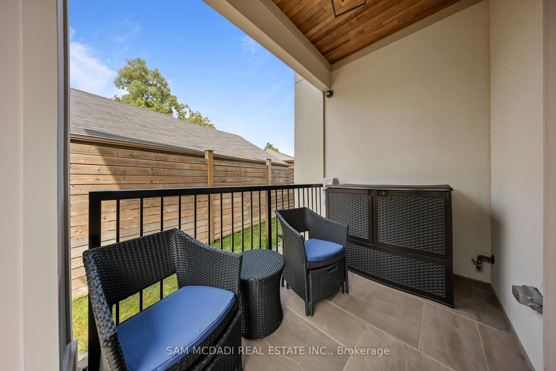 Photo 12 of 390 Sandhurst Drive, Oakville, West — HOMEH