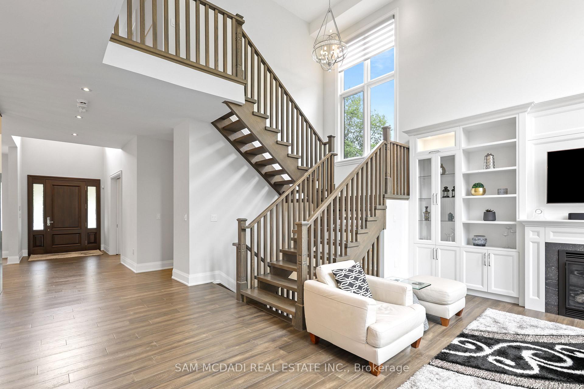 Photo 19 of 390 Sandhurst Drive, Oakville, West — HOMEH