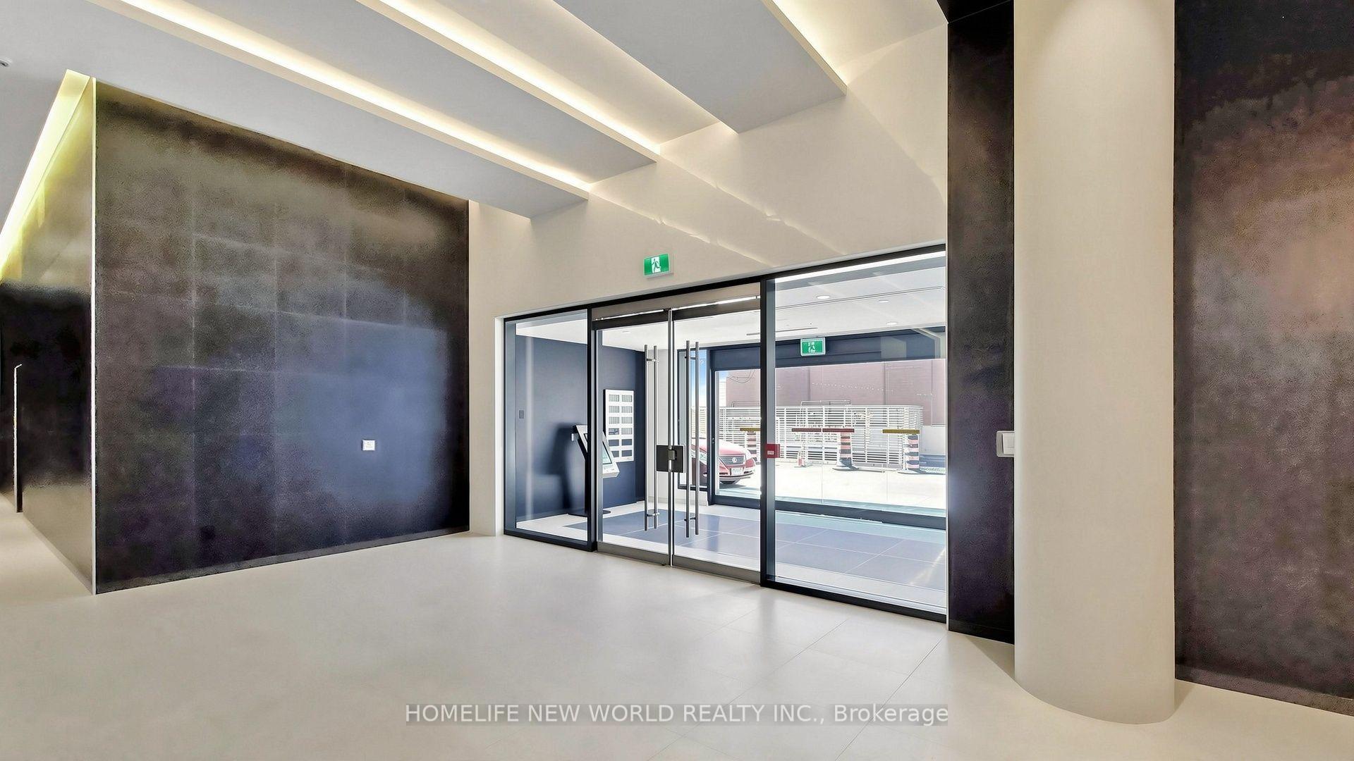 Photo 3 of Unit 813, 158 Front Street E, Toronto, Moss Park — HOMEH