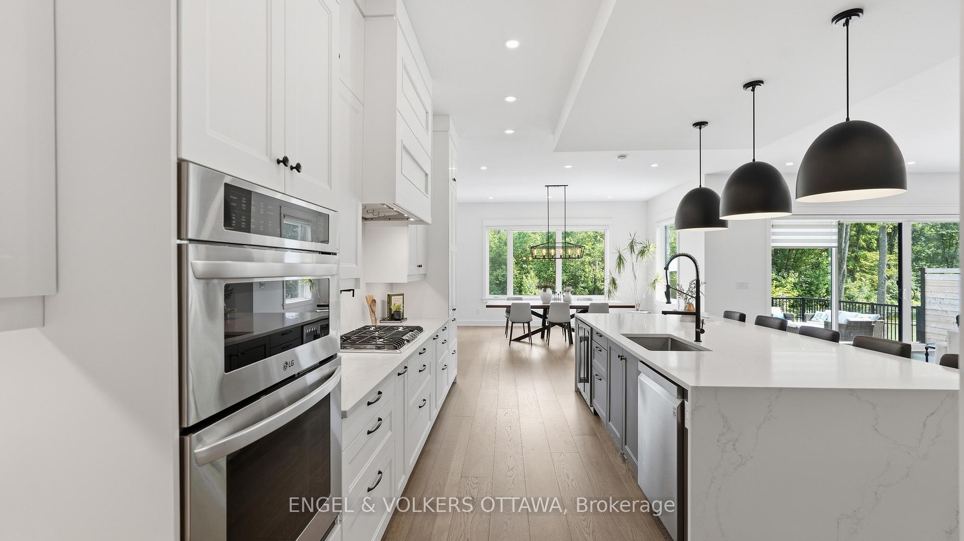 Photo 10 of 517-517B Shoreway Drive, Ottawa, Greely — HOMEH