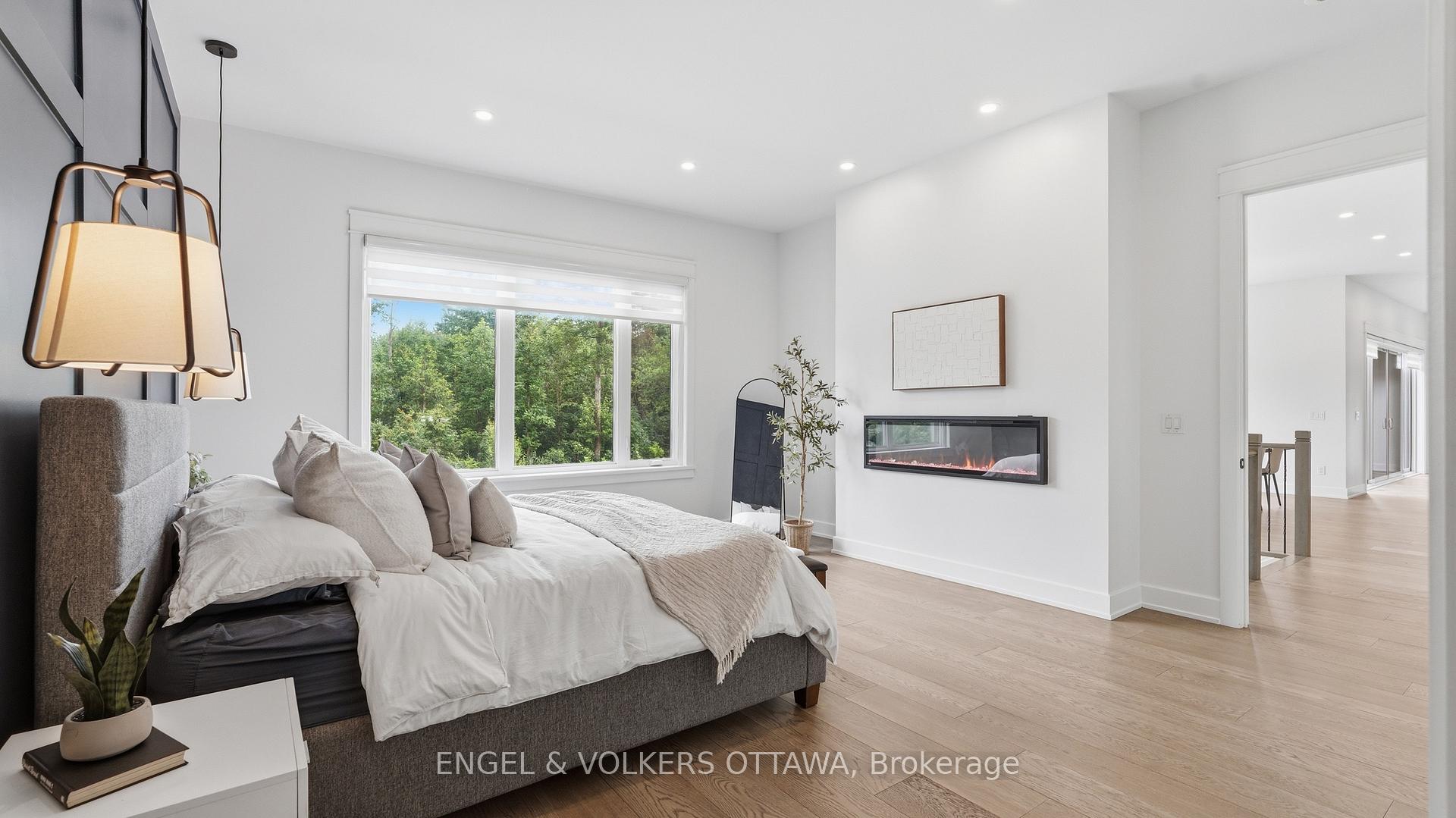 Photo 16 of 517-517B Shoreway Drive, Ottawa, Greely — HOMEH