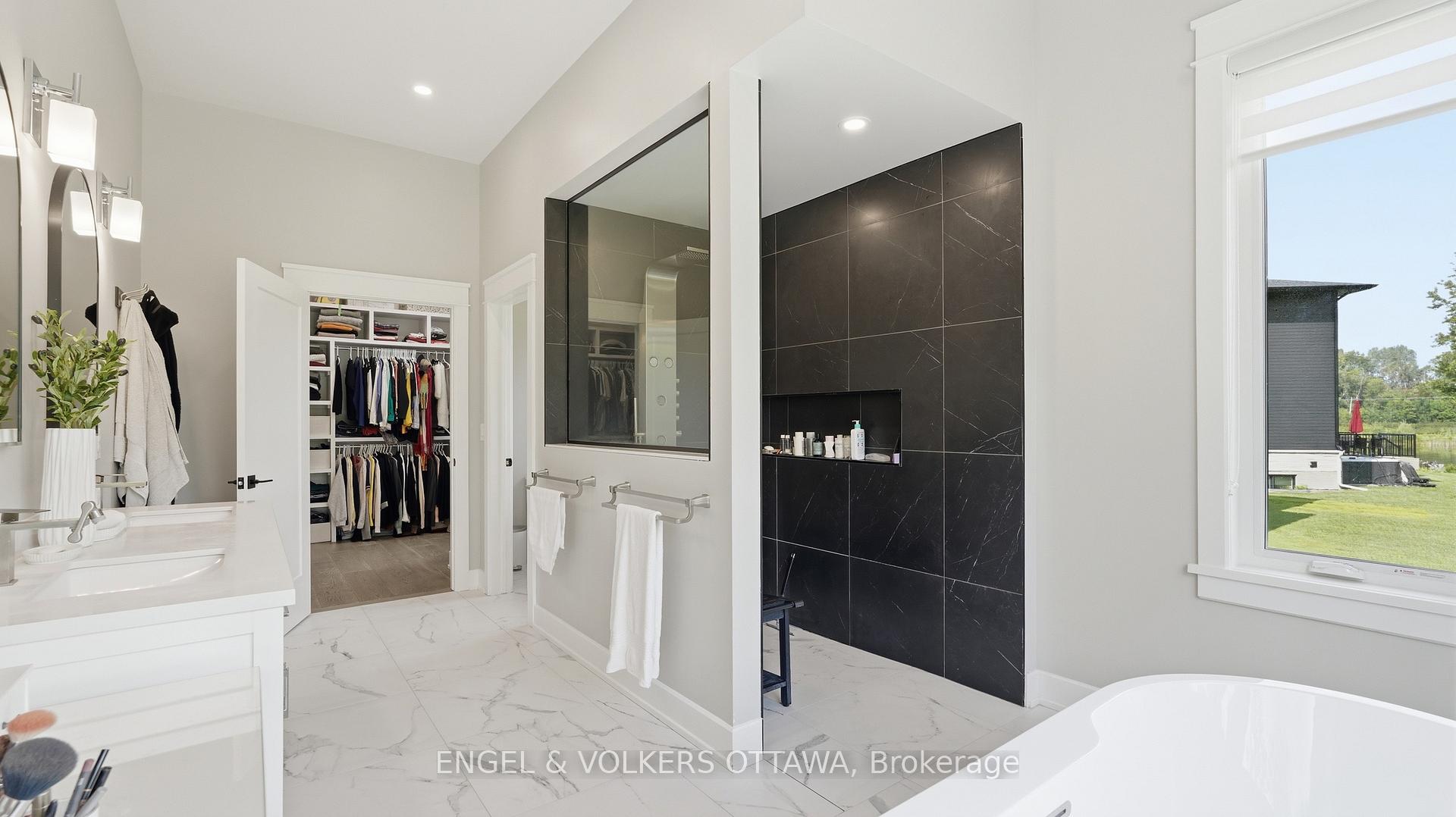 Photo 18 of 517-517B Shoreway Drive, Ottawa, Greely — HOMEH