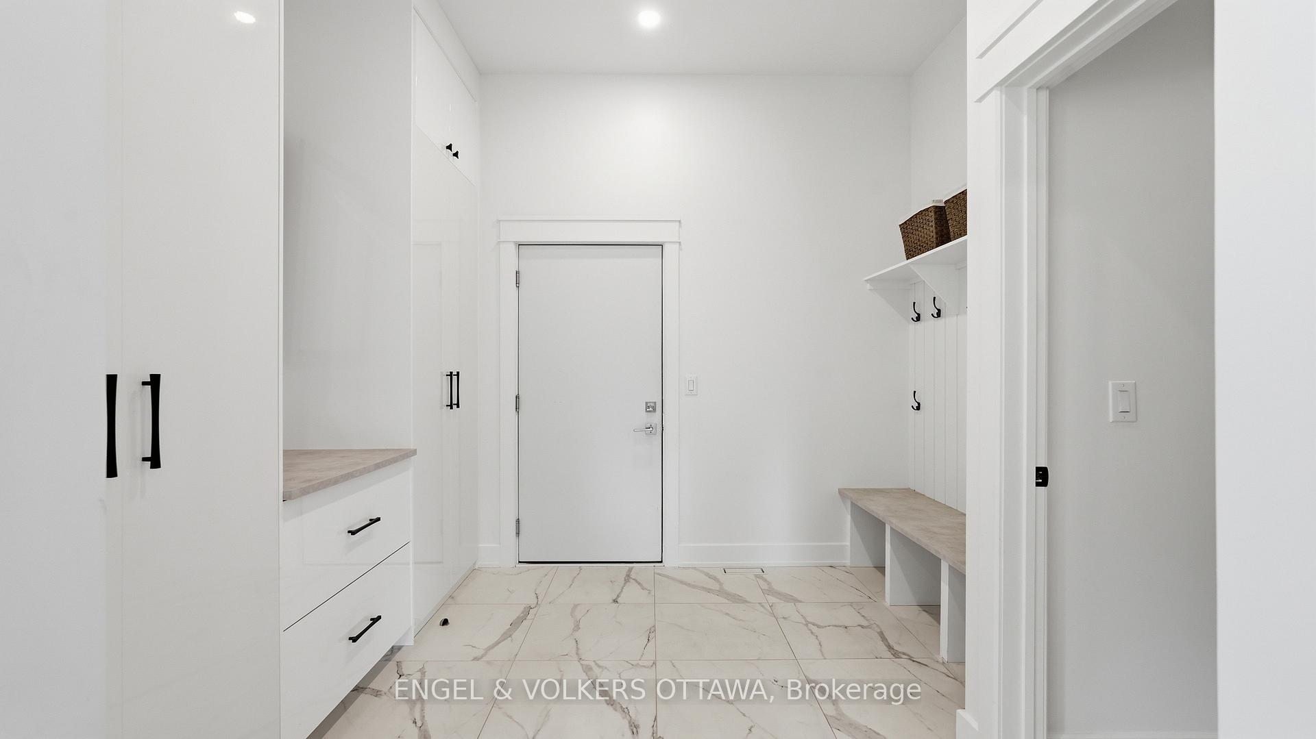 Photo 24 of 517-517B Shoreway Drive, Ottawa, Greely — HOMEH