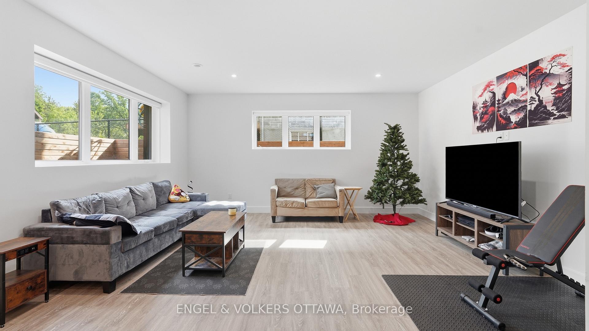 Photo 32 of 517-517B Shoreway Drive, Ottawa, Greely — HOMEH