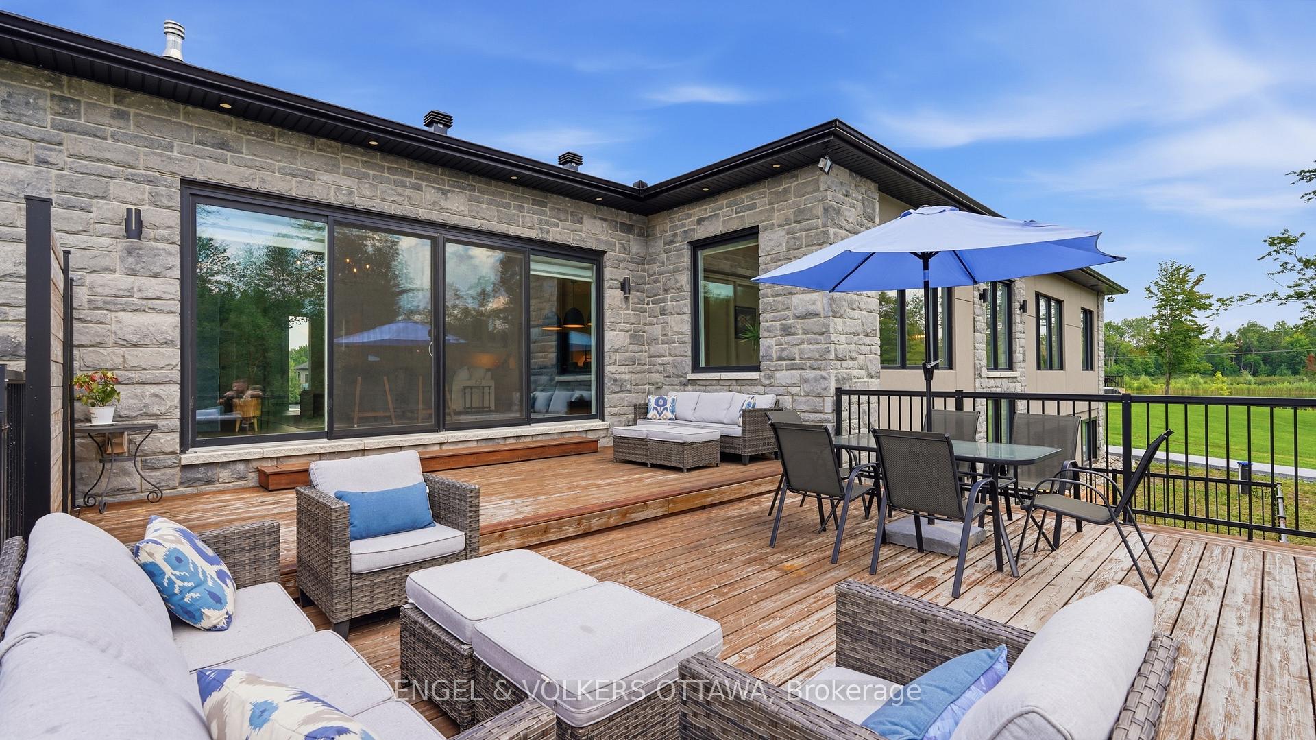 Photo 42 of 517-517B Shoreway Drive, Ottawa, Greely — HOMEH
