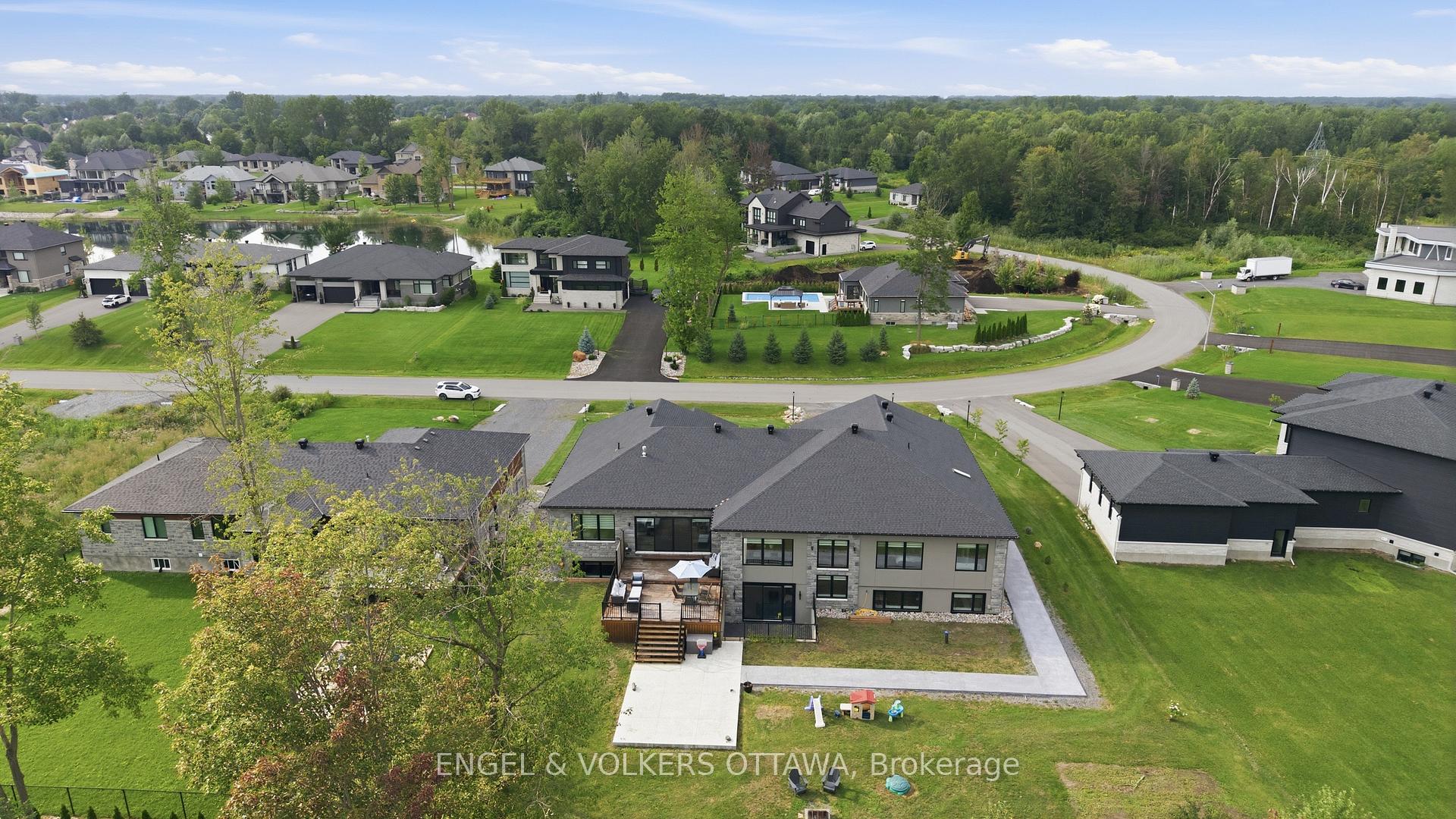 Photo 44 of 517-517B Shoreway Drive, Ottawa, Greely — HOMEH