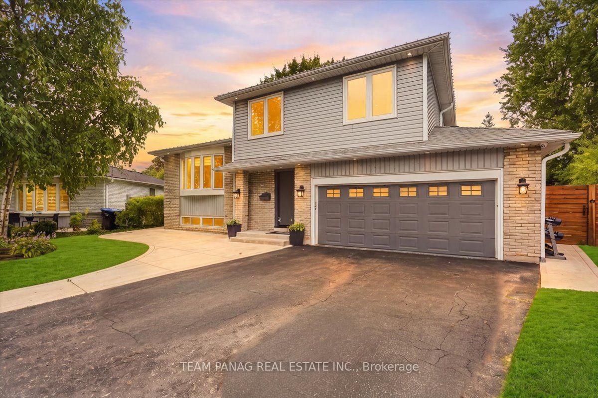 Photo of 16 Groveland Court