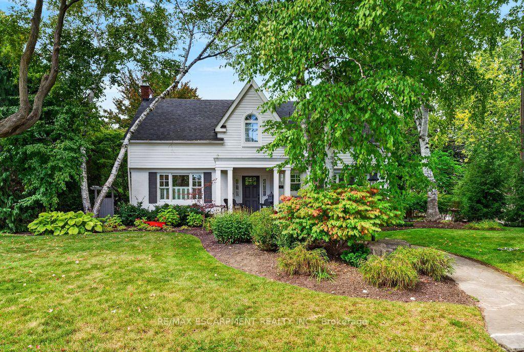 Photo 2 of 1417 Halifax Place, Burlington, Brant — HOMEH